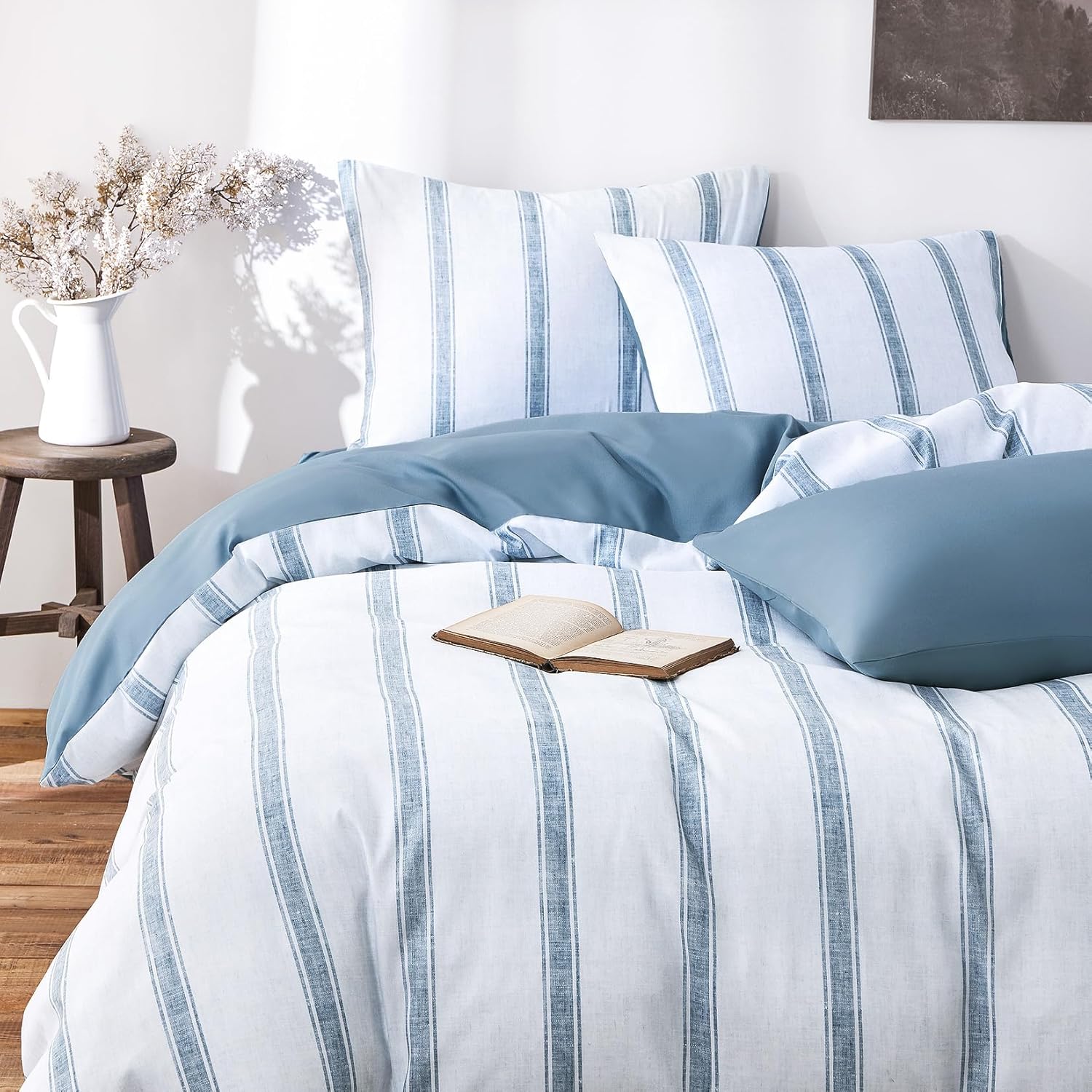 Wake In Cloud - Striped Comforter Set, Farmhouse Coastal Style with Vintage Ticking Vertical Stripe Pattern, Soft Lightweight Bedding, 3-Piece, Greyish Blue, Full Size
