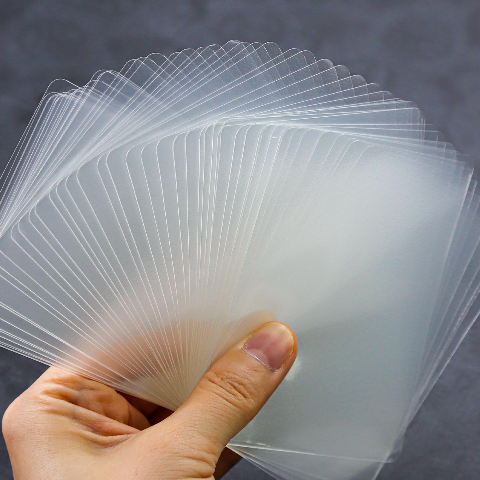 Sanseking Clear Round Corner Trading Card Sleeves,70pc Clarity Durable  Plastic Card Holder,Perfect Protect for Standard Sized TCG Trading Cards  Yugioh Cards (70PC) : Amazon.in: Toys & Games