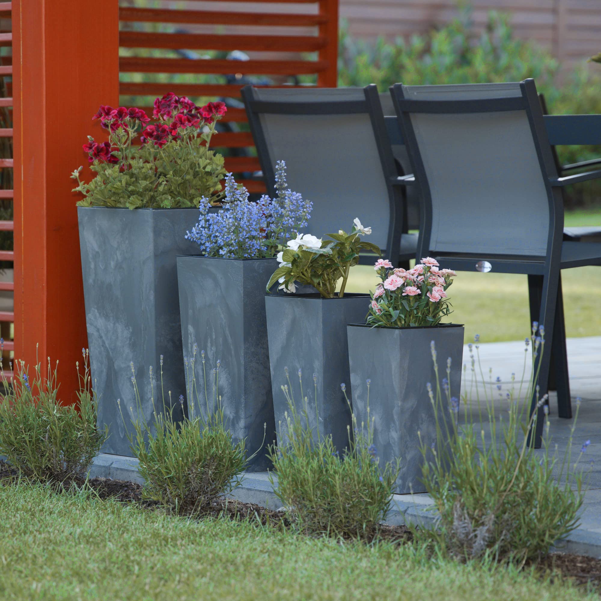 Blumenkübel 35 L mit Einsatz 22 L Beton-Optik H 550 mm Blumentopf aus Kunststoff Pflanzkübel Übertopf Quadrat Beton Struktur Grau Marengo Farbe für Innen/Außenbereiche Garten Patio Wohnzimmer Terrasse