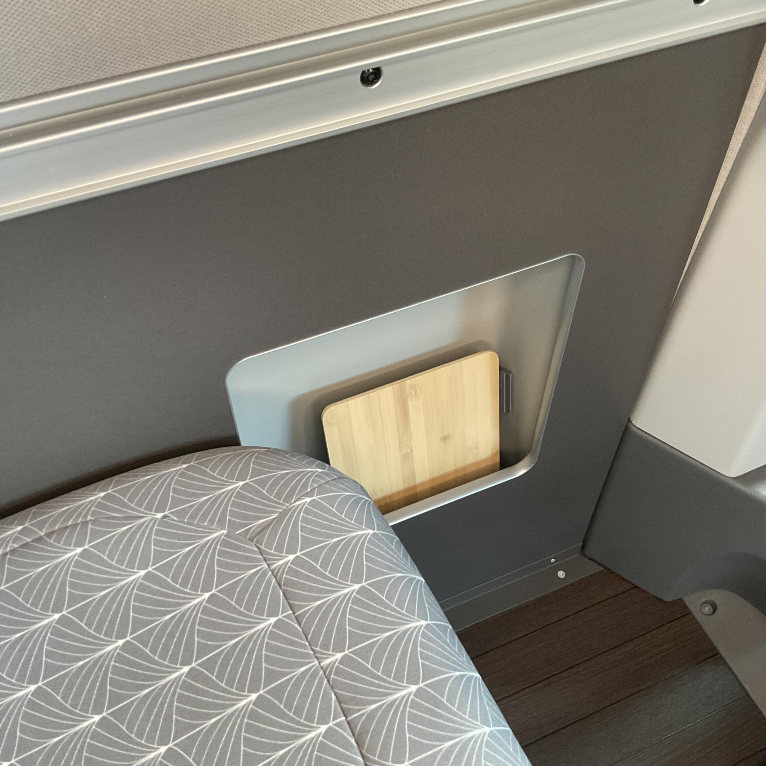 Generisch Mini-Tisch für den Grand California – 3D-gedruckte Halterung + Bambus-Brettchen – passend für die Tischschiene des Grand California 600 & 680 – gehlix