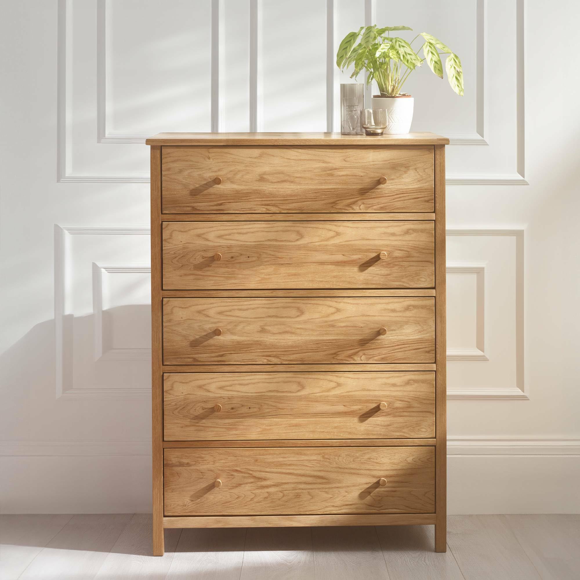 Julian Bowen Oak Coxmoor 5 Drawer Wide Chest