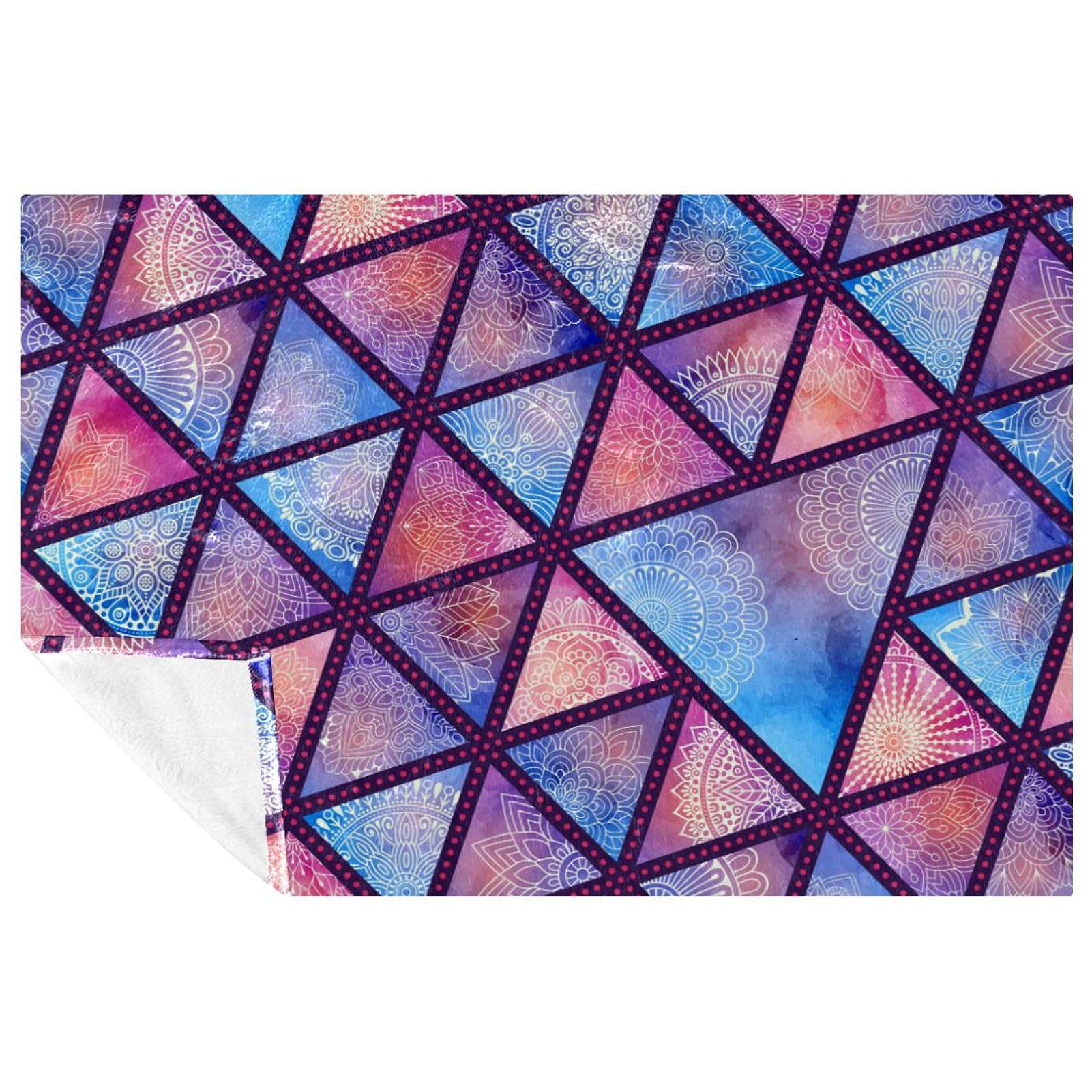 Couverture douce fleurie pour vos moments cocooning sur le canapé ou au camping