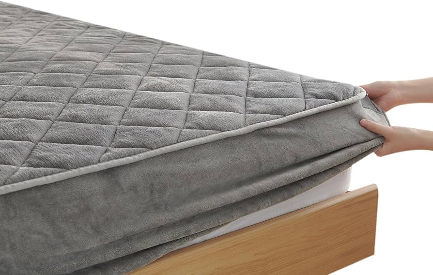 Amazon|クモリ(Kumori) あったか パッド一体型ボックスシーツ Amazon|クモリ(Kumori) あったか パッド一体型ボックスシーツ