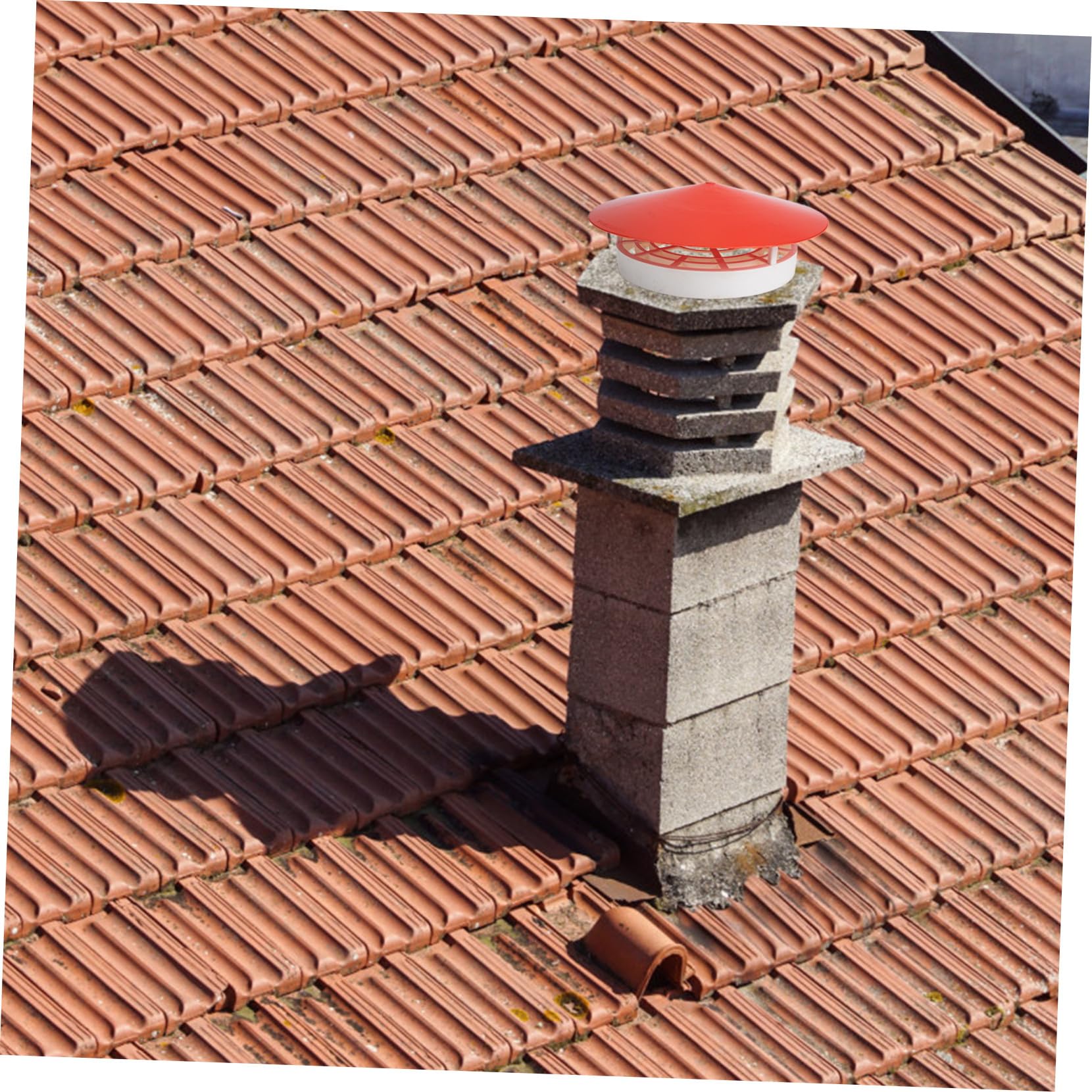 Cubierta de Chimenea a Prueba de Lluvia Diseño Inclinado para Ventilación de Techo Resistente al Agua y Fácil Instalación