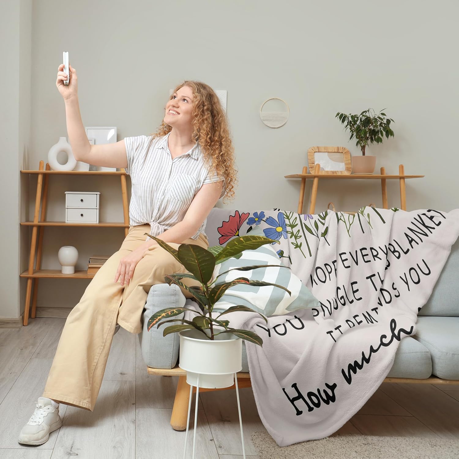 Julazy Aunt Gifts Blanket 50"X60", Auntie Gift Ideas, Aunt Birthday for Women, Gifts from Niece/Nephew, Best Auntie Present for Mothers Day Christmas - Image 8