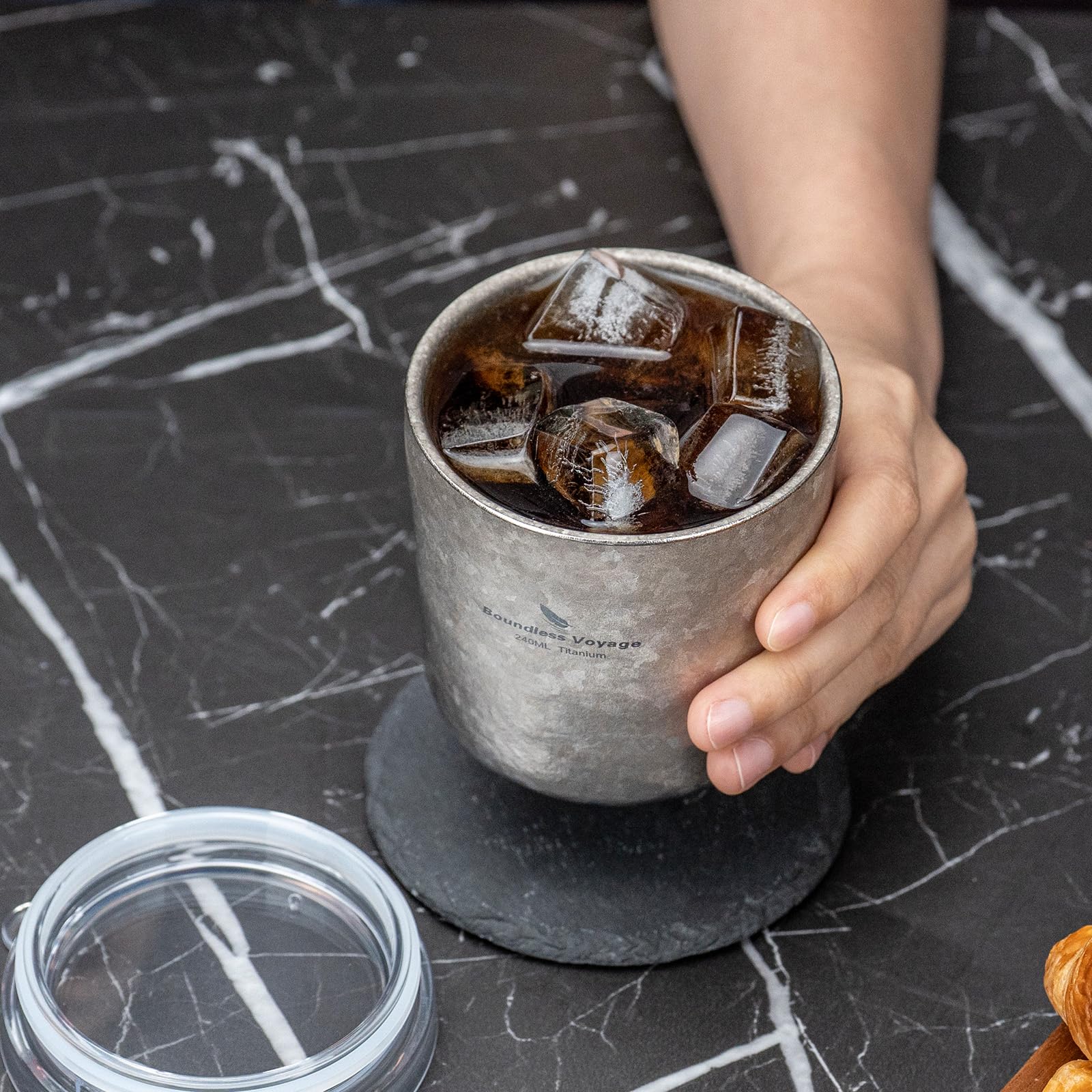 Boundless Voyage Ti3238D Tasse en titane à double paroi avec couvercle Tasse à thé ultra légère pour l'extérieur, le camping, le pique-nique, la randonnée, les voyages, l'utilisation à la maison