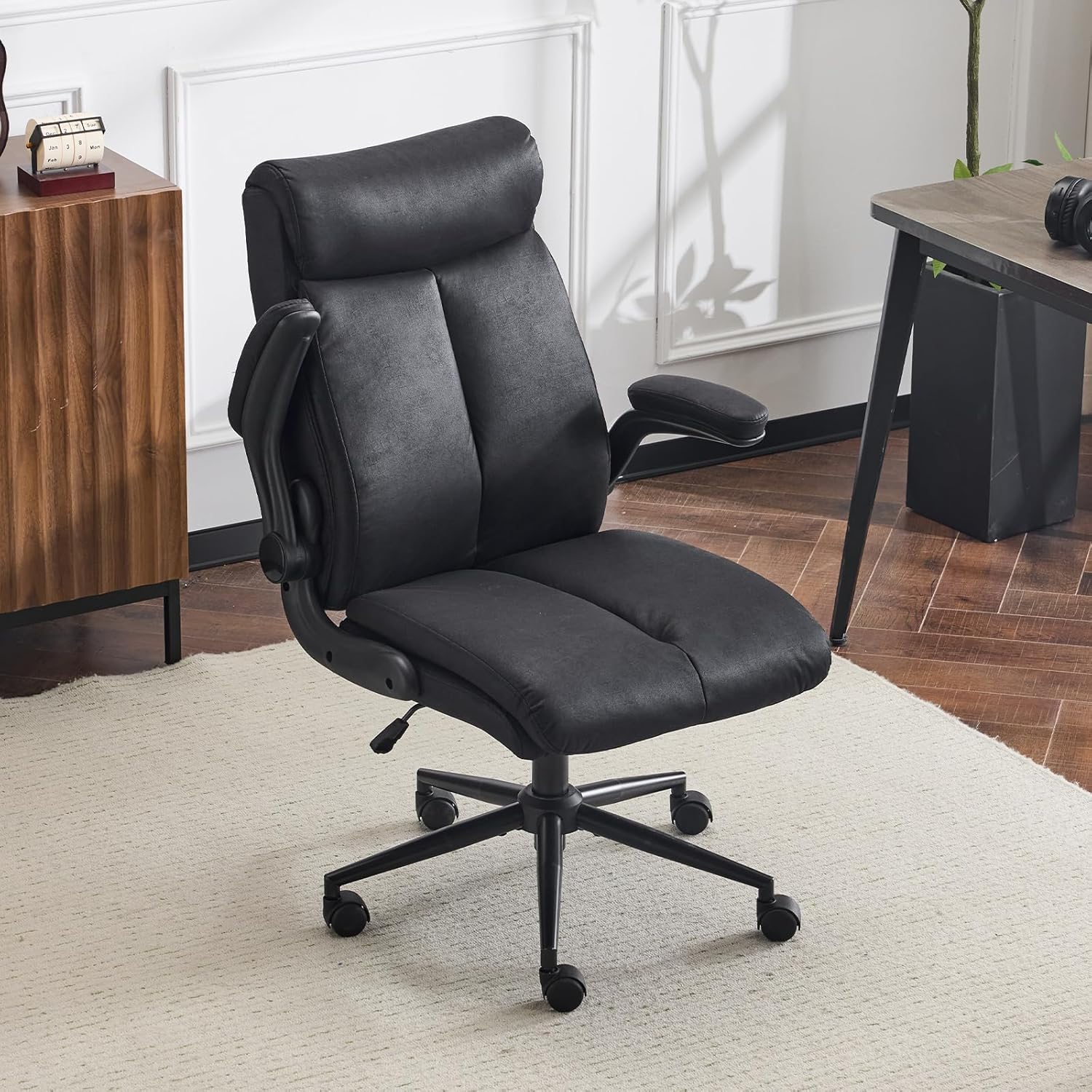 VINGLI Rolling Ergonomic Office Desk Chair in black leather