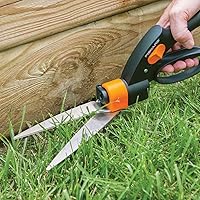 Vista 3 de Fiskars ShearEase Tijeras de césped Hoja giratoria de 360 grados de 5 pulgadas Tijeras de jardín y cortador de césped Paleta de mano