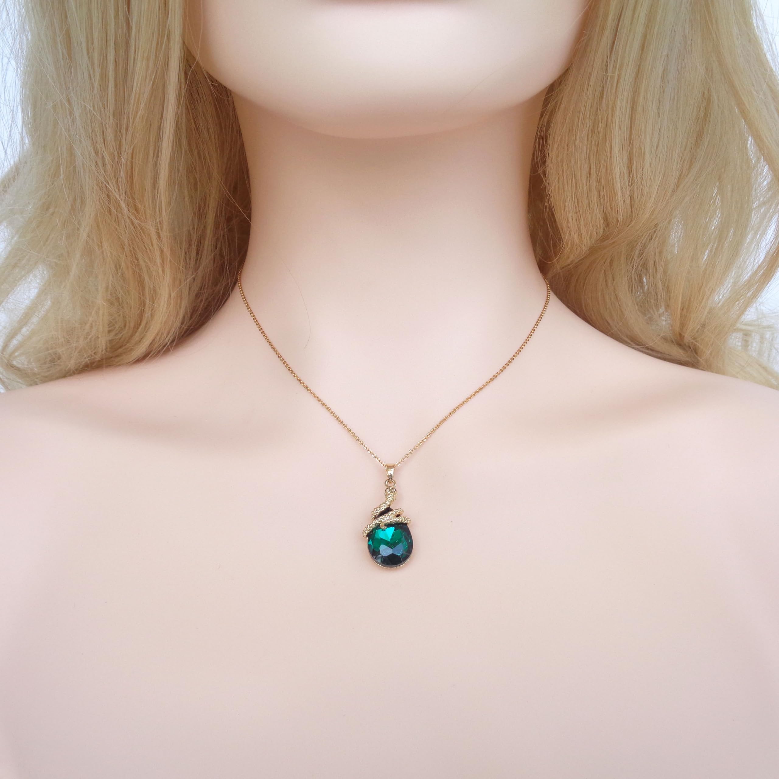 Collar chapado en oro de 18 quilates de 16 pulgadas con un colgante de serpiente enrollada en una gota de agua de cristal circonita multicolor de 2 pulgadas, Piedra, circonita, 4