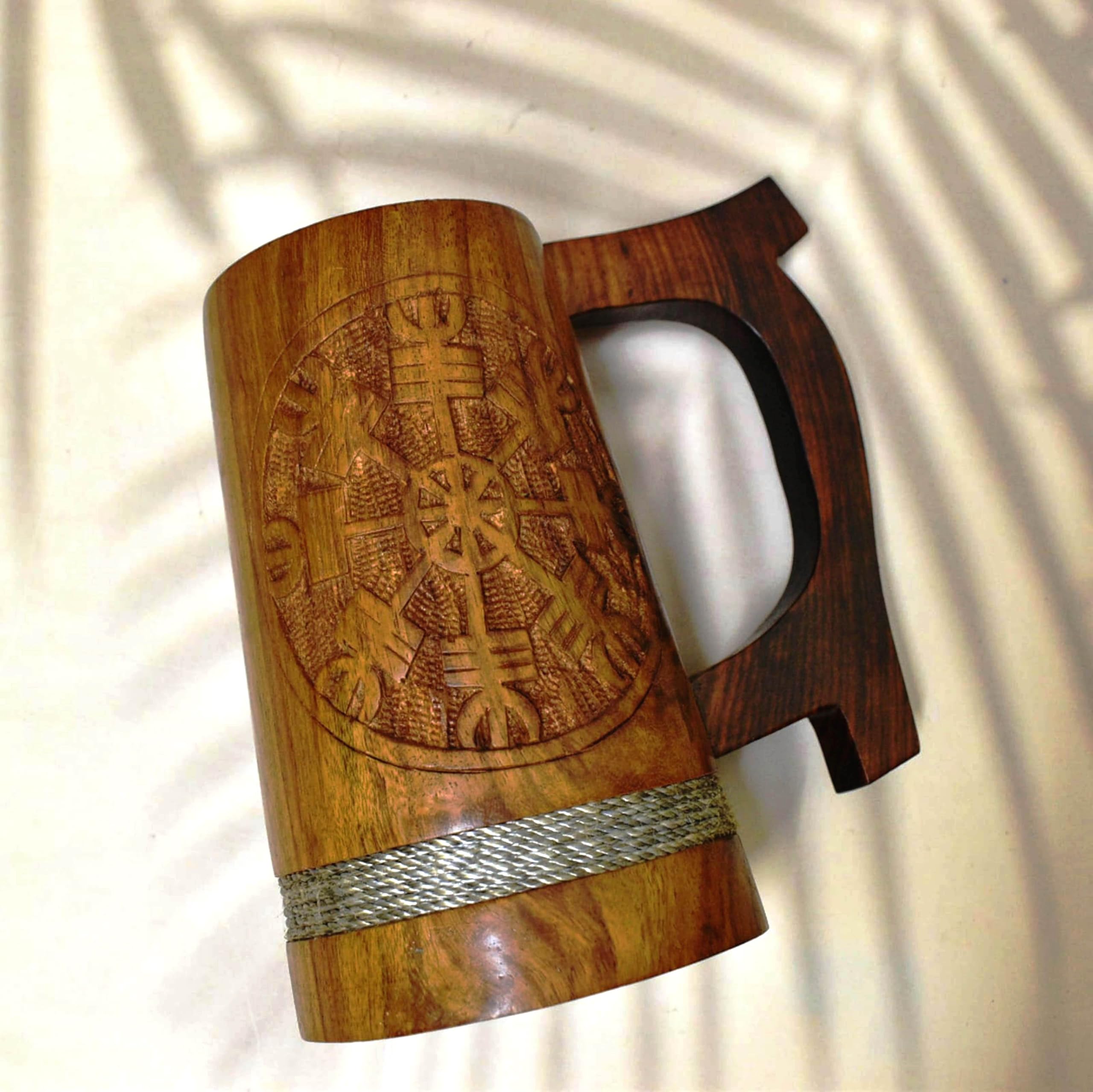 Boccale in legno per birra, stile vichingo, 590 ml, boccale da birra in legno naturale, regalo di nozze e compleanno per lui (set di 2 boccali in legno vichingo)