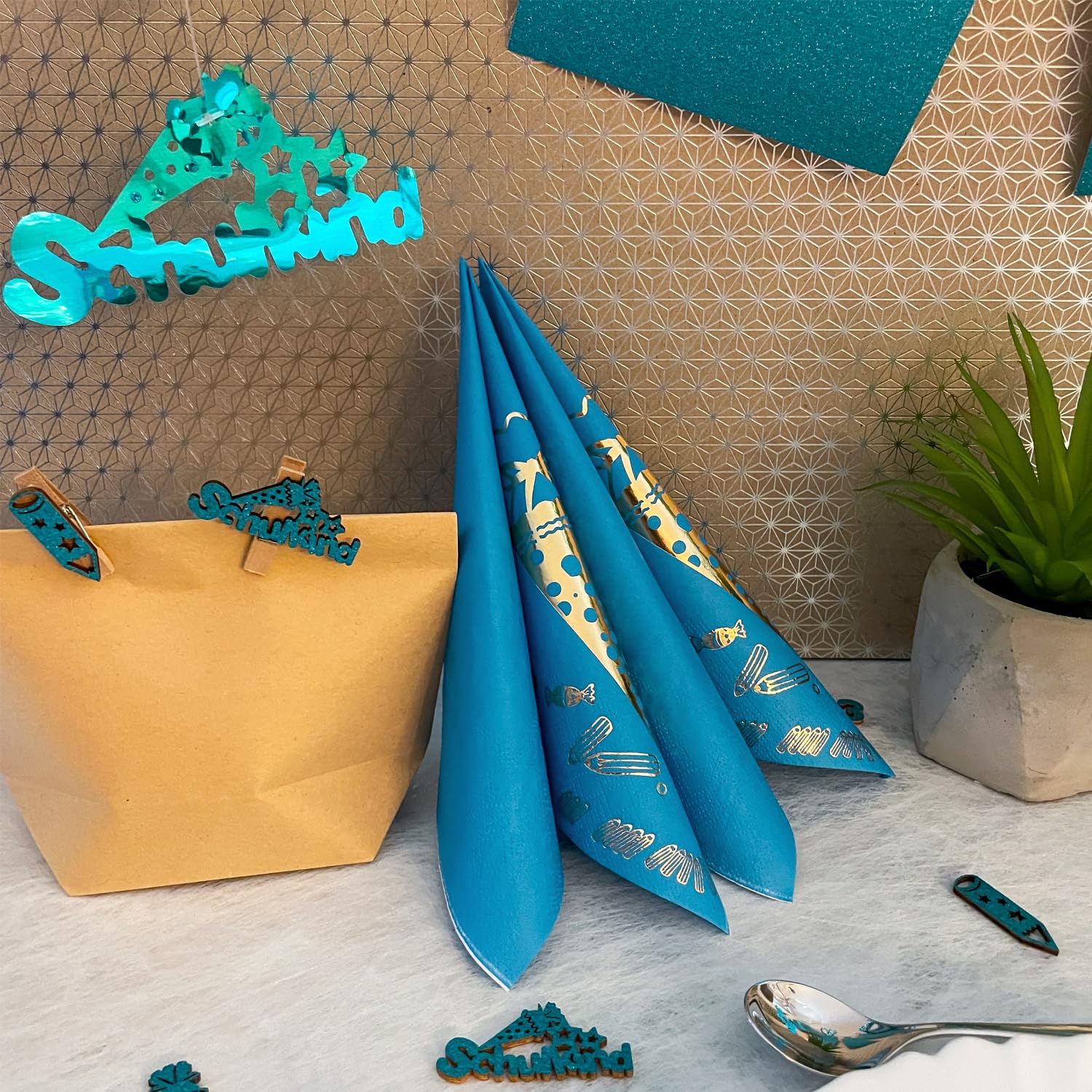 Serviettes En Papier "Enfin écolier" - Lot De 20, Motif Scolaire Coloré, 33x33 Cm, Pour Fête De Rentrée