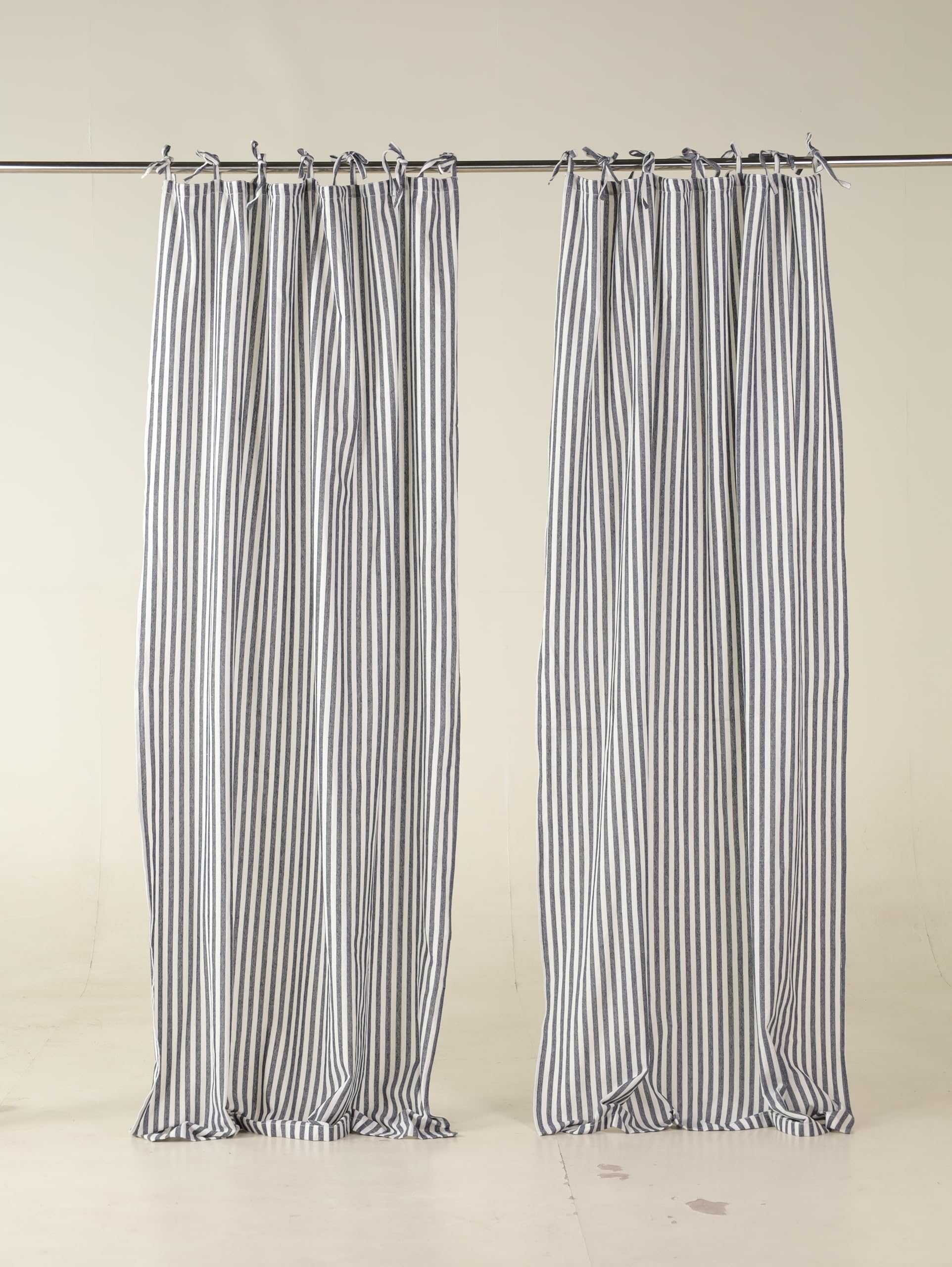 THE ART BOX Cortinas de Gasa a Rayas, Cortinas Colgantes de Lino Bohemio con Lazos en la Parte Superior, Filtrado de Luz, Tratamiento para Puertas y Ventanas, 2 Paneles de Cortinas para Sala de Estar
