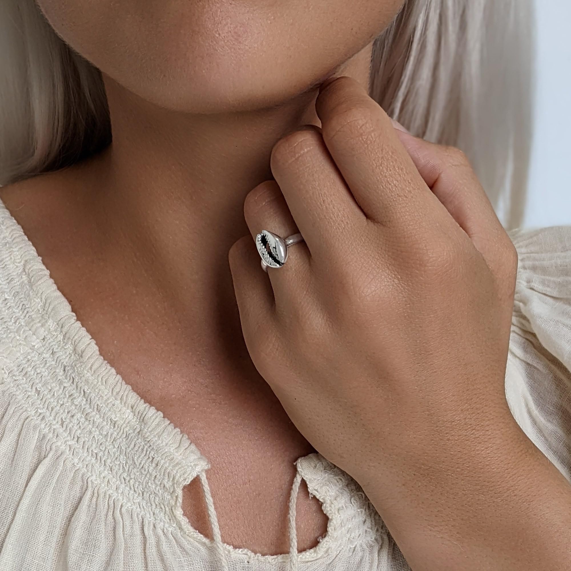81stgeneration Anillo Promesa Concha Cauri Plata 925 | Anillos Plata de Ley Mujer | Joyas Verano Playa | Anillos Concha Marina Adolescentes | Diseño Bohemio Conchas Marinas Apiladas