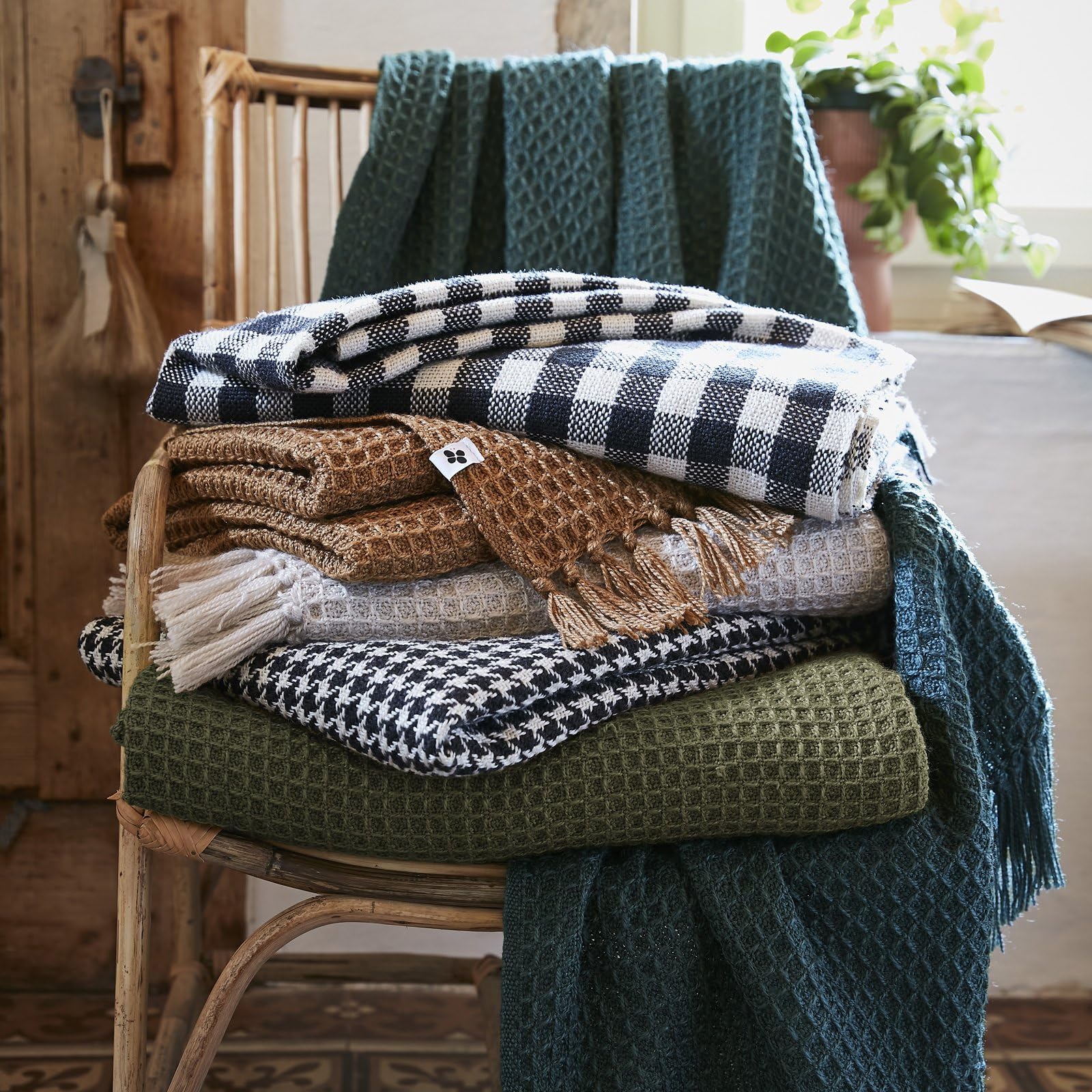 Plaid canapé boutis RPET L’Effet Papillon® - Dessus de lit Chaud & Moelleux 100% recyclée [ Couvertures et Plaids ] (Camel, 130 x 160 cm)