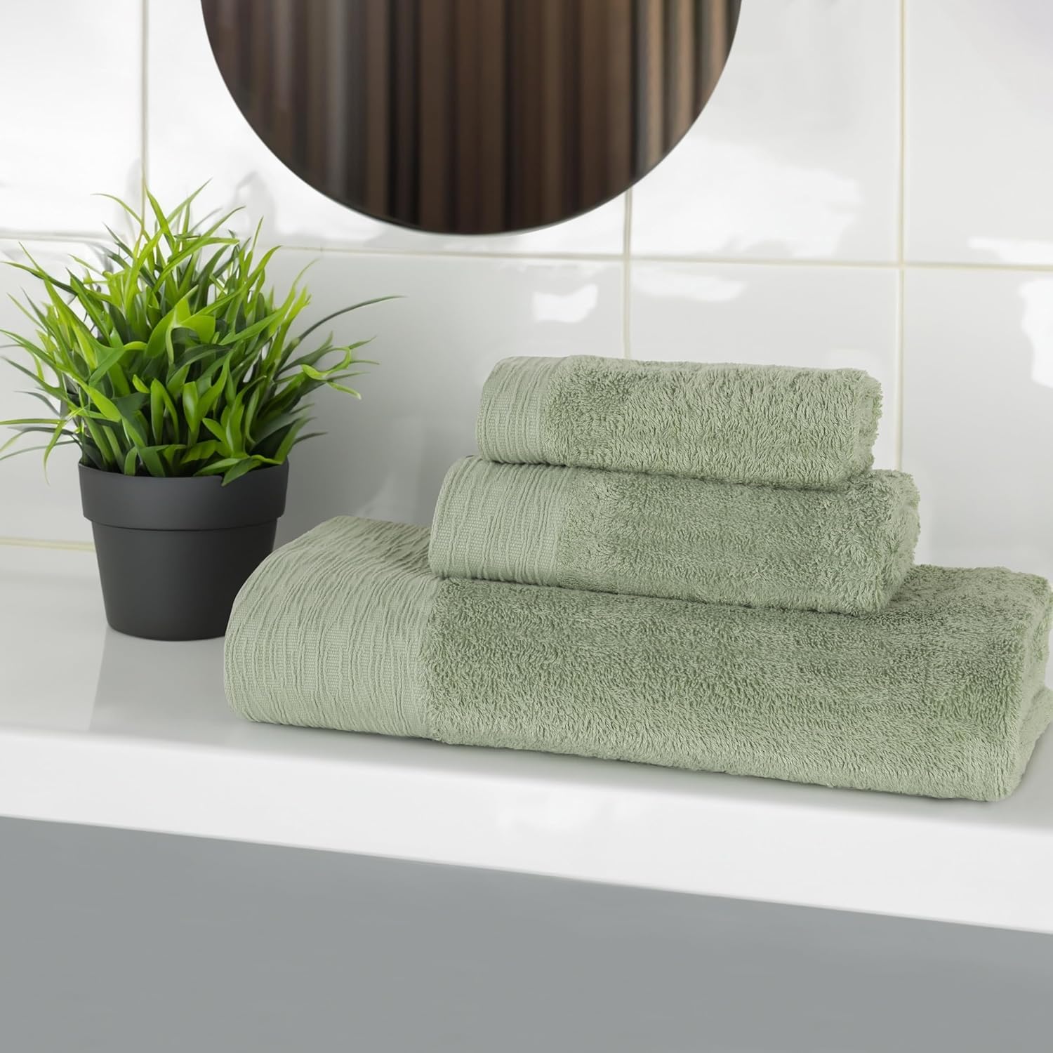 Superior Rayon from Bamboo Blend 3-Piece Towel Set, Luxury Quick Dry, Bathroom Essentials, Shower, Spa, Plush Soft Absorbent Towels, Includes 1 Bath, 1 Hand, 1 Washcloth/Face Towel, Green - Image 2