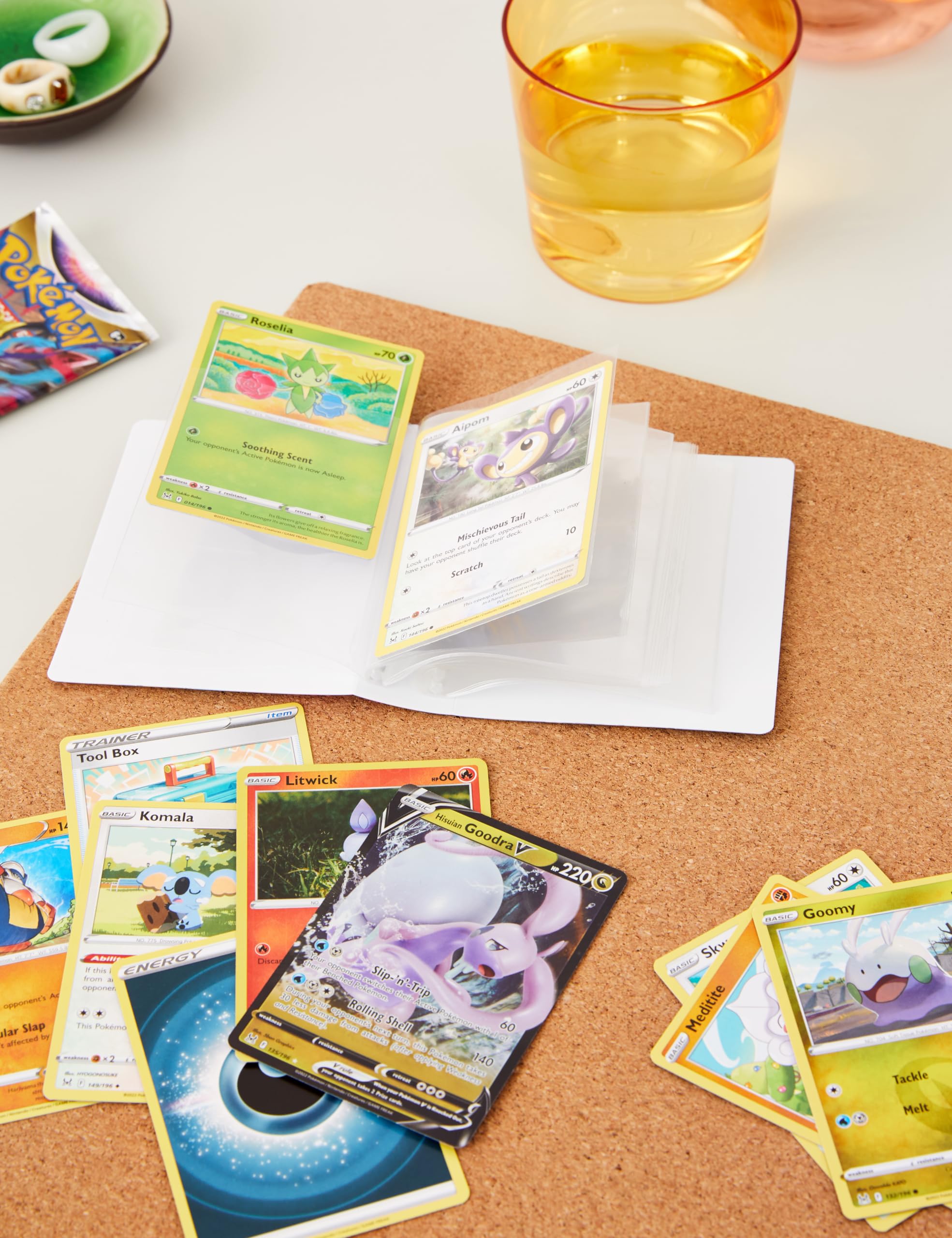Amazon.com: Pokémon TCG: Sword & Shield Lost Origin Mini Portfolio