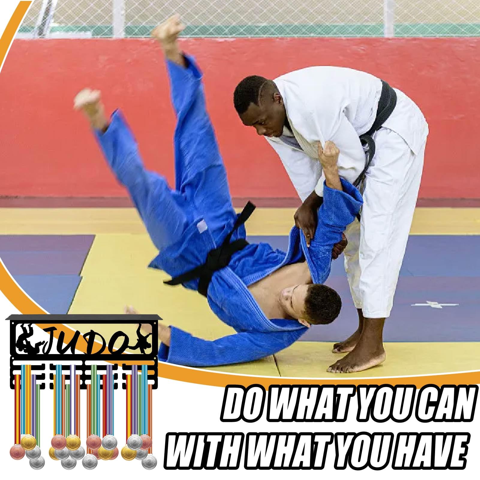 CREATCABIN Espositore Trofei e Medaglie Espositore Medaglie Judo in Metallo Nero 3 Fila e 12 Ganci Supporto Parete in Ferro Sportivo Contenere 60+ premi Atleti Supporto Appendere Medaglie 40x20x10cm
