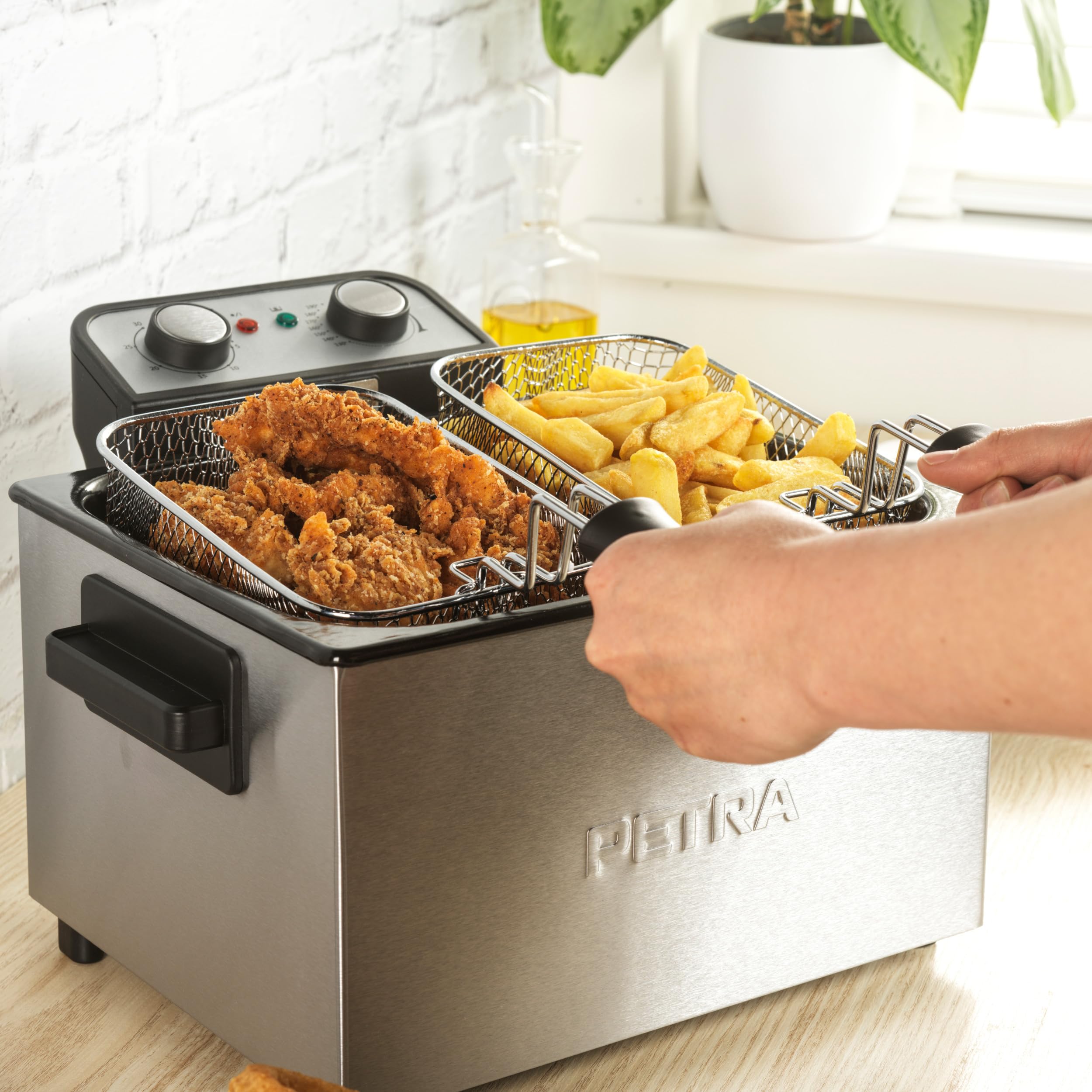 Friggitrice ad Olio Profondo Petra da 5L – Grande Cestello in Filo Metallico e 2 Piccoli Cestelli, Manico Staccabile, Temperatura Regolabile, Finestra di Visualizzazione, 3000W, PT6266VDE