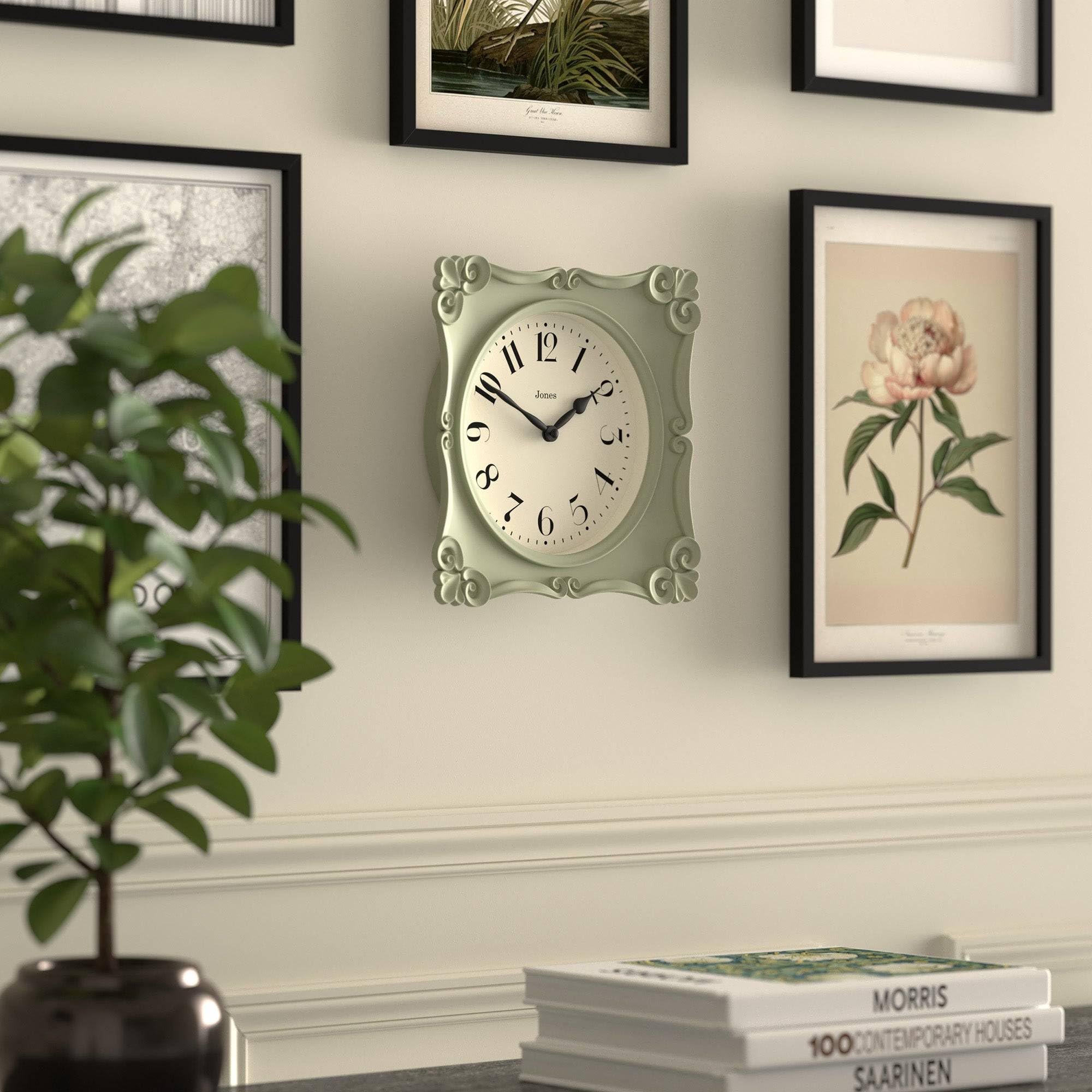 JONES CLOCKS® Rialto Wanduhr | Verzierte quadratische Uhr im Vintage-Stil | 25 cm | Salbeigrün | Ideal für Wohnzimmer oder Schlafzimmer