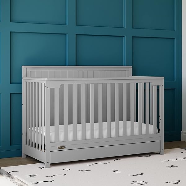 Graco Hadley 5-in-1 Convertible Crib 3