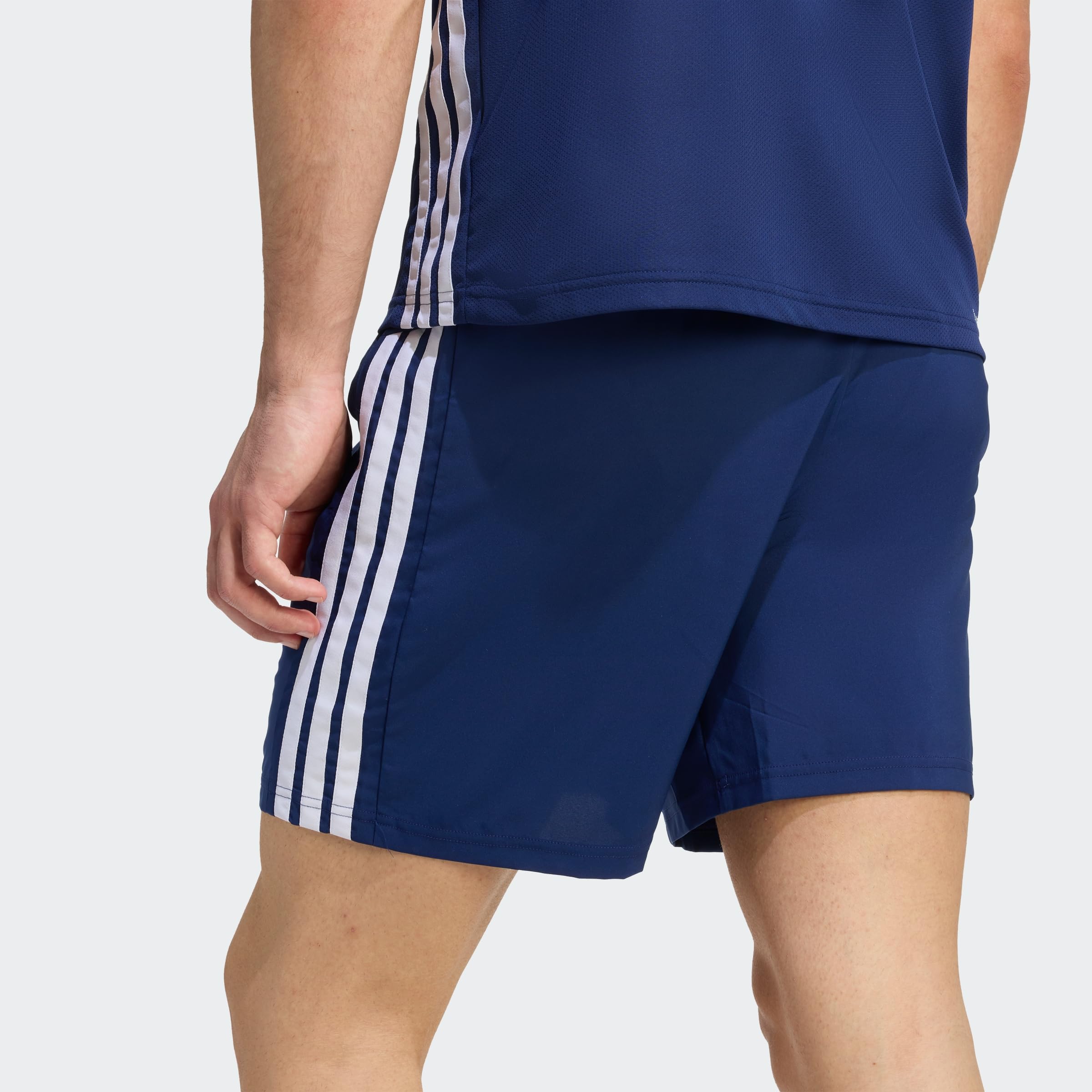 adidas Men's PANTALÓN Corto TÉCNICO DE Entrenamiento Essentials Base 3 Stripes
