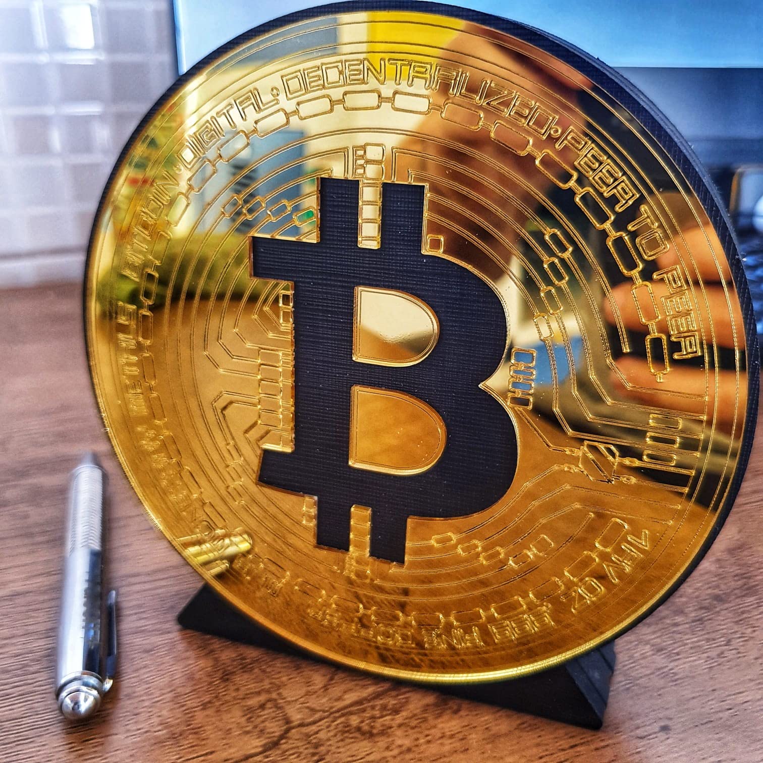 Símbolo 3d Bitcoin - Letreiro De Mesa 16 Cm Criptomoeda (Preto Ônix) |  Amazon.com.br