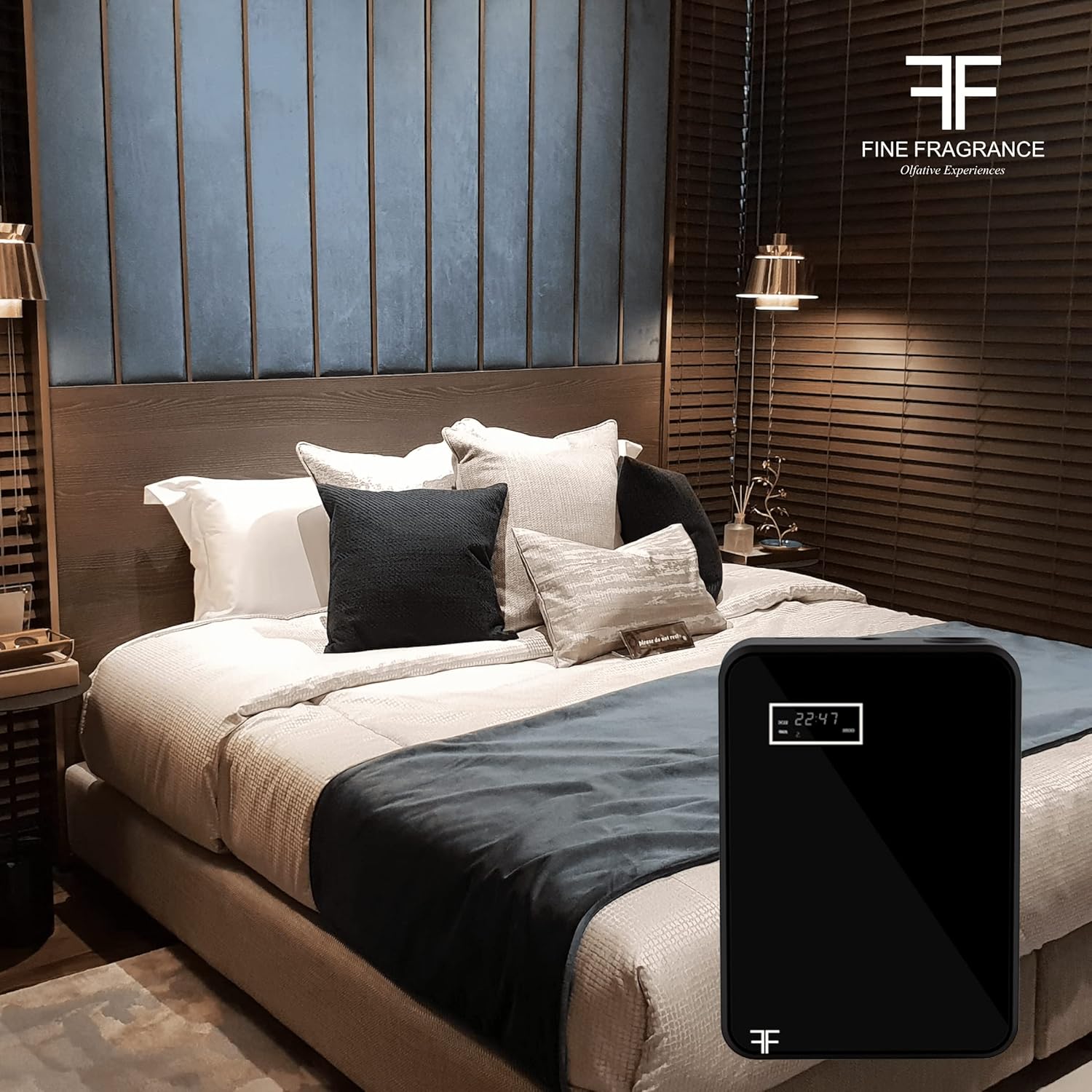 Fine Fragrance, Professional Essences Diffuser, Smart 200 Model, Maximum Coverage of 200m3, Ideal for Small Spaces, Includes Gift 100 ml of Eucalyptus Mint Essence, Black