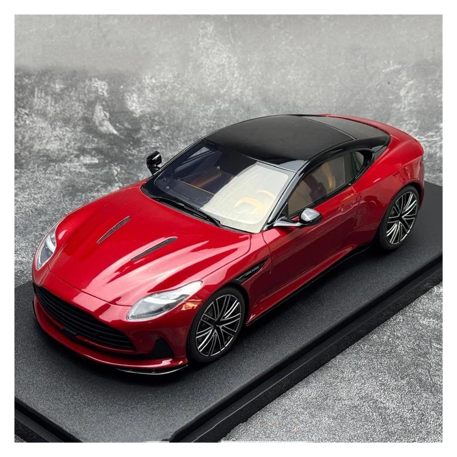 BANKOTO Diecast Car 1:18 For Aston For Martin DB12 4.0L V8 2023 COUPE Car Model Hobbies Collections Collectible