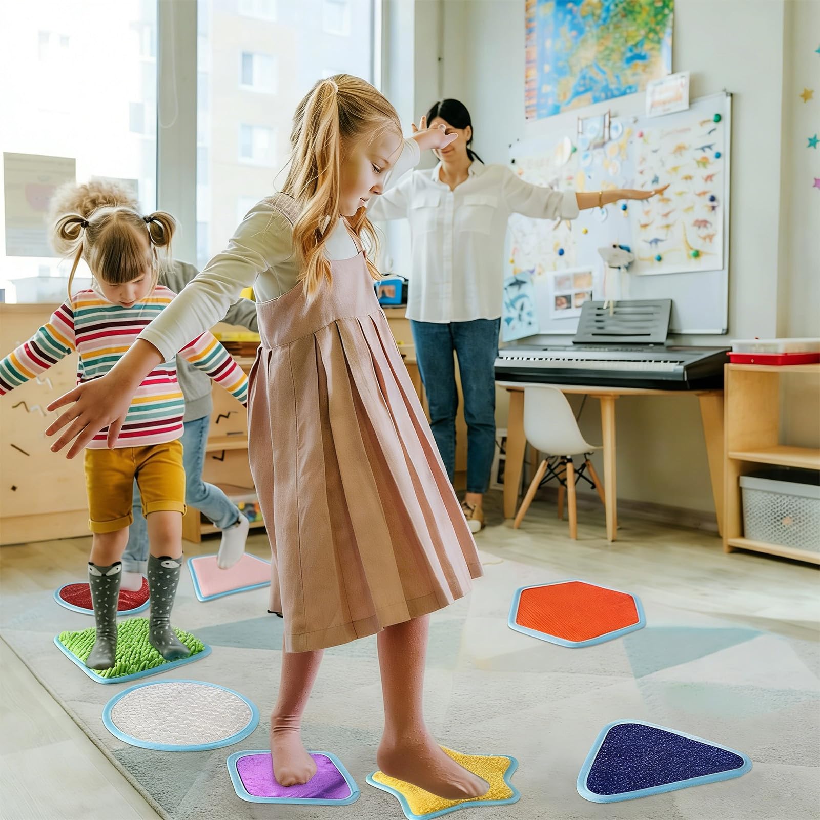 Zabawki sensoryczne dla dzieci 8 kolorowych płytek teksturowanych dywanik dotykowy ściana podłogowa gry edukacyjne na 3 lata prezent