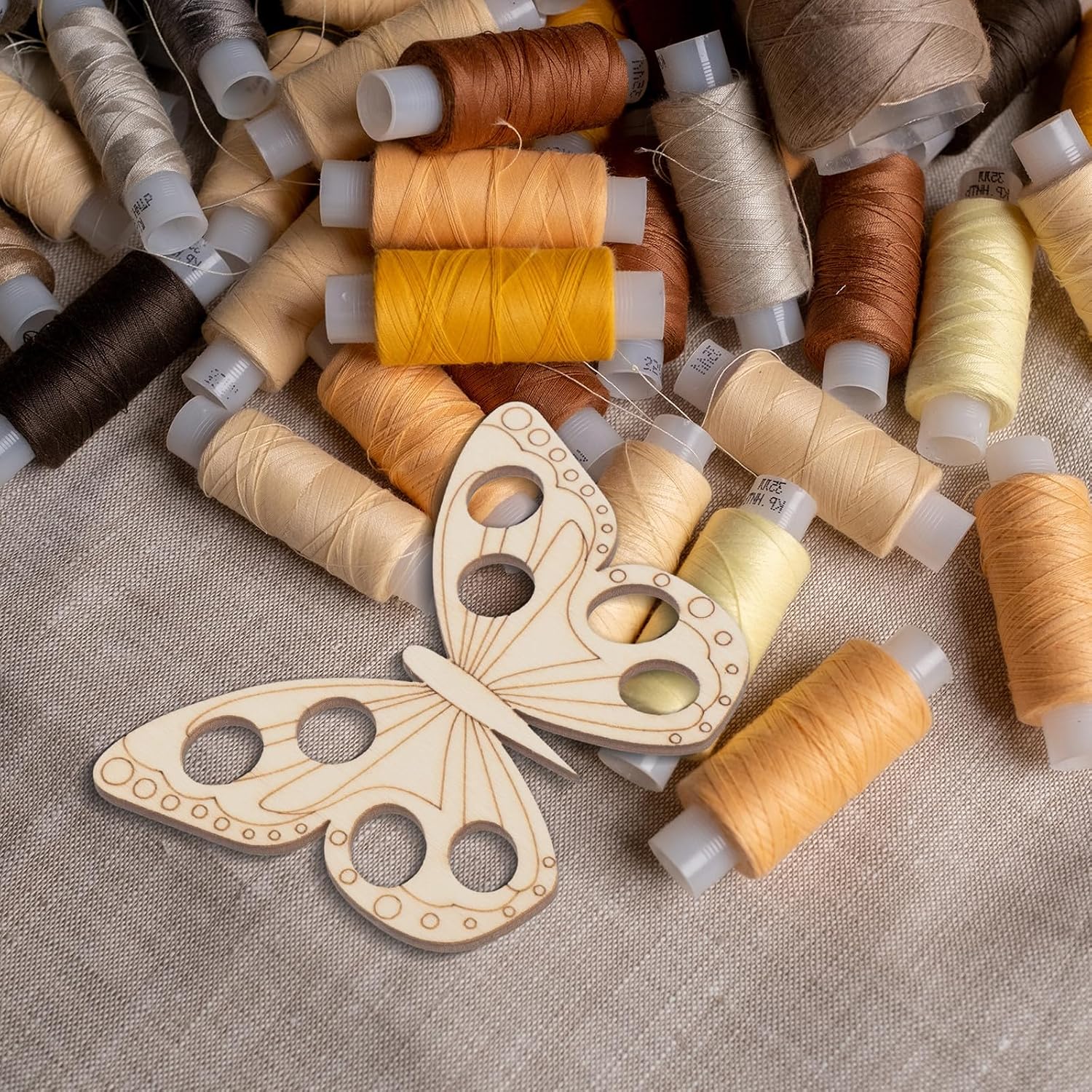 JEWEDECO 2pcs Butterfly Wooden Thread Organizer Cross-Stitch Floss Storage Board for Embroidery Craft DIY Winding and Threading Tool