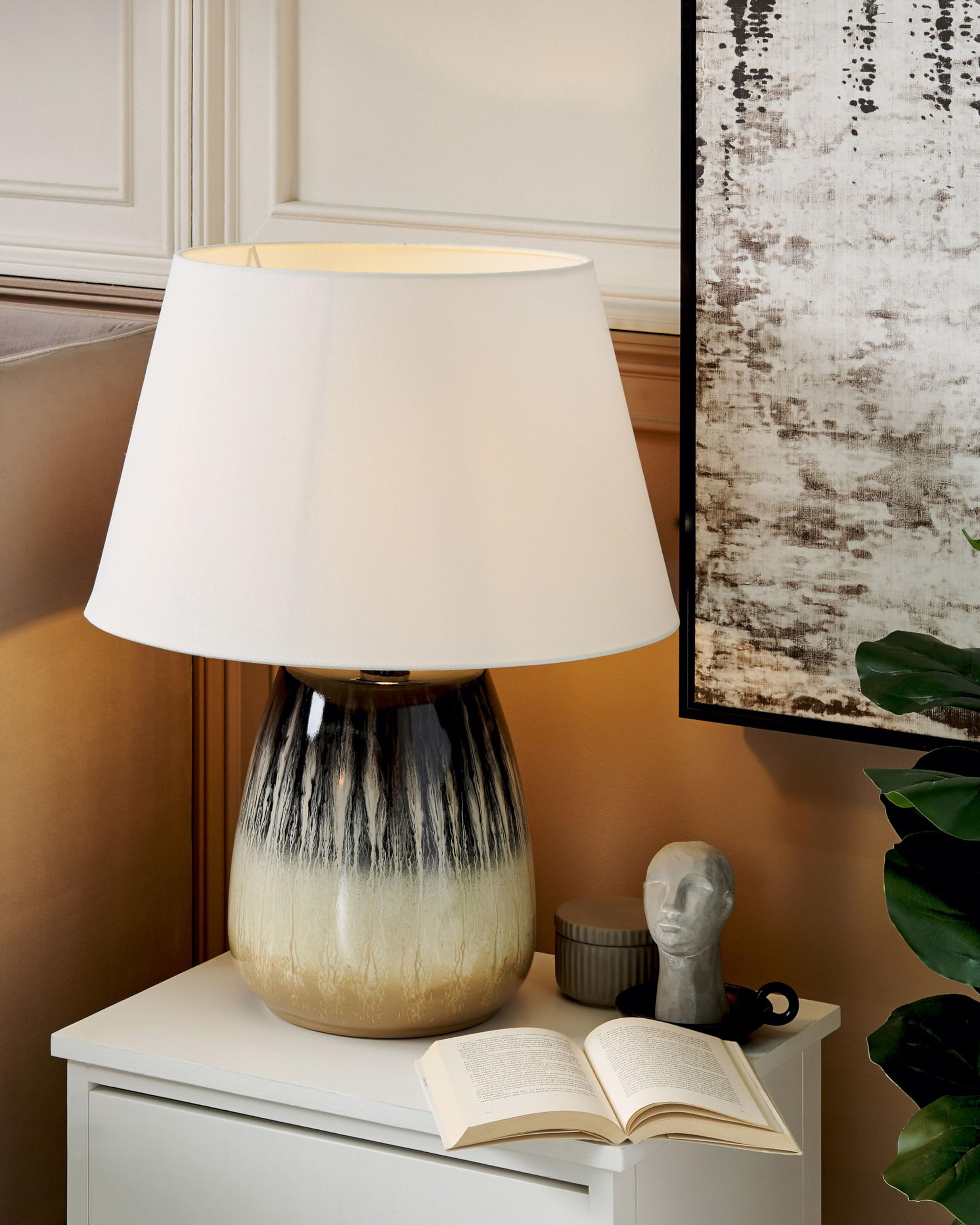Lampada da tavolo in ceramica grigia e beige con paralume bianco 63 cm