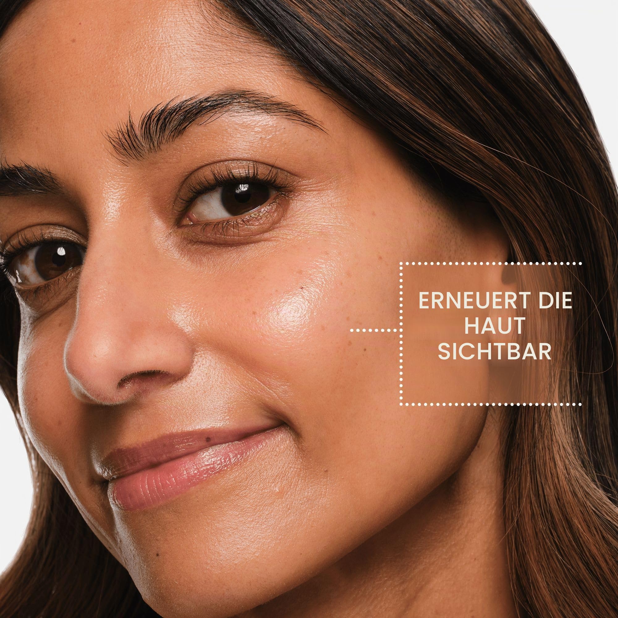 Olay Retinol 24 MAX* Feuchtigkeitsspendende Nachtcreme für das Gesicht, Hautpflege mit Vitamin E, Antioxidans, +40% Glyzerin, Well-Aging Nacht-Hautpflege: Glättend, erneuert und spendet Feuchtigkeit