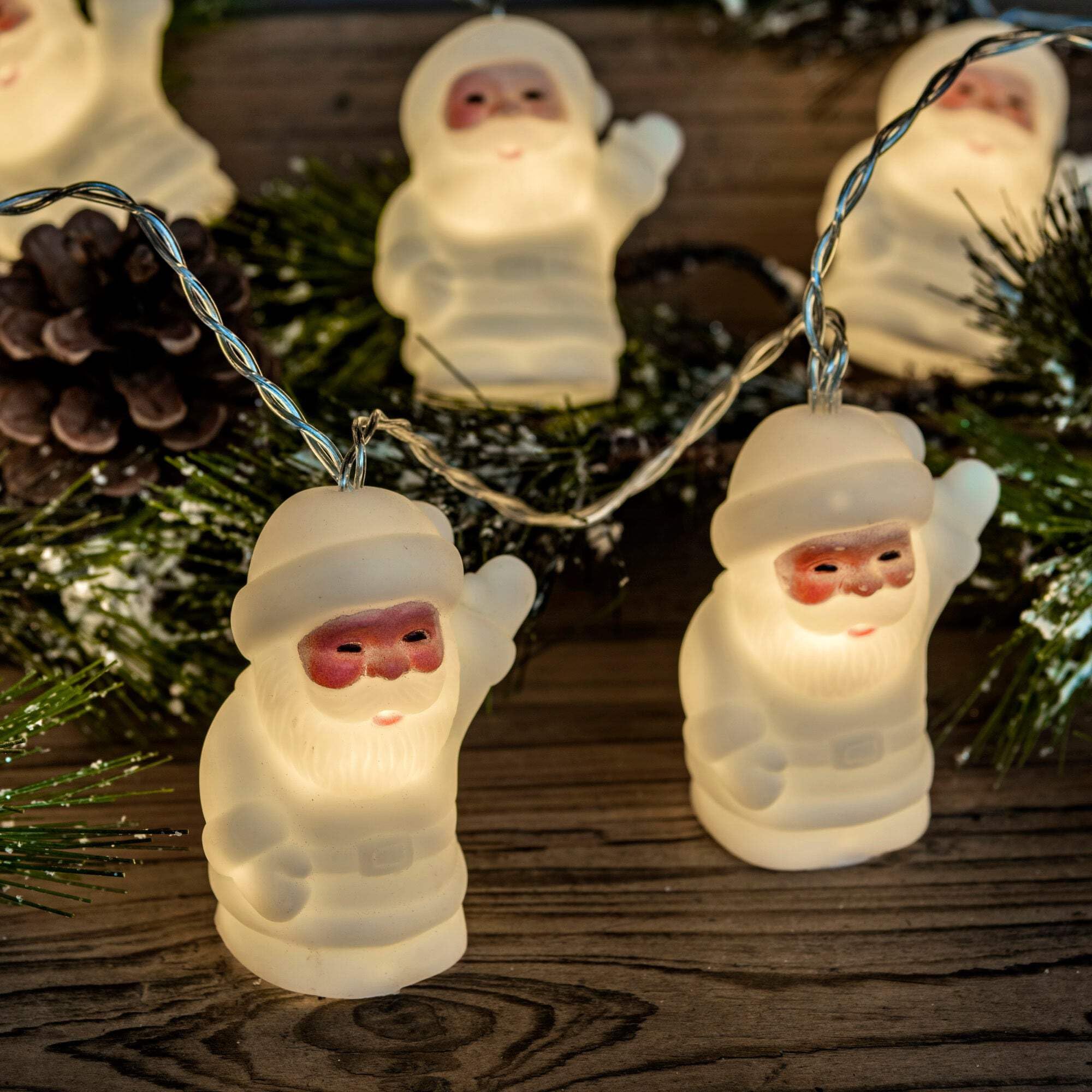 10 Warm White LED Battery Operated Father Christmas String Light
