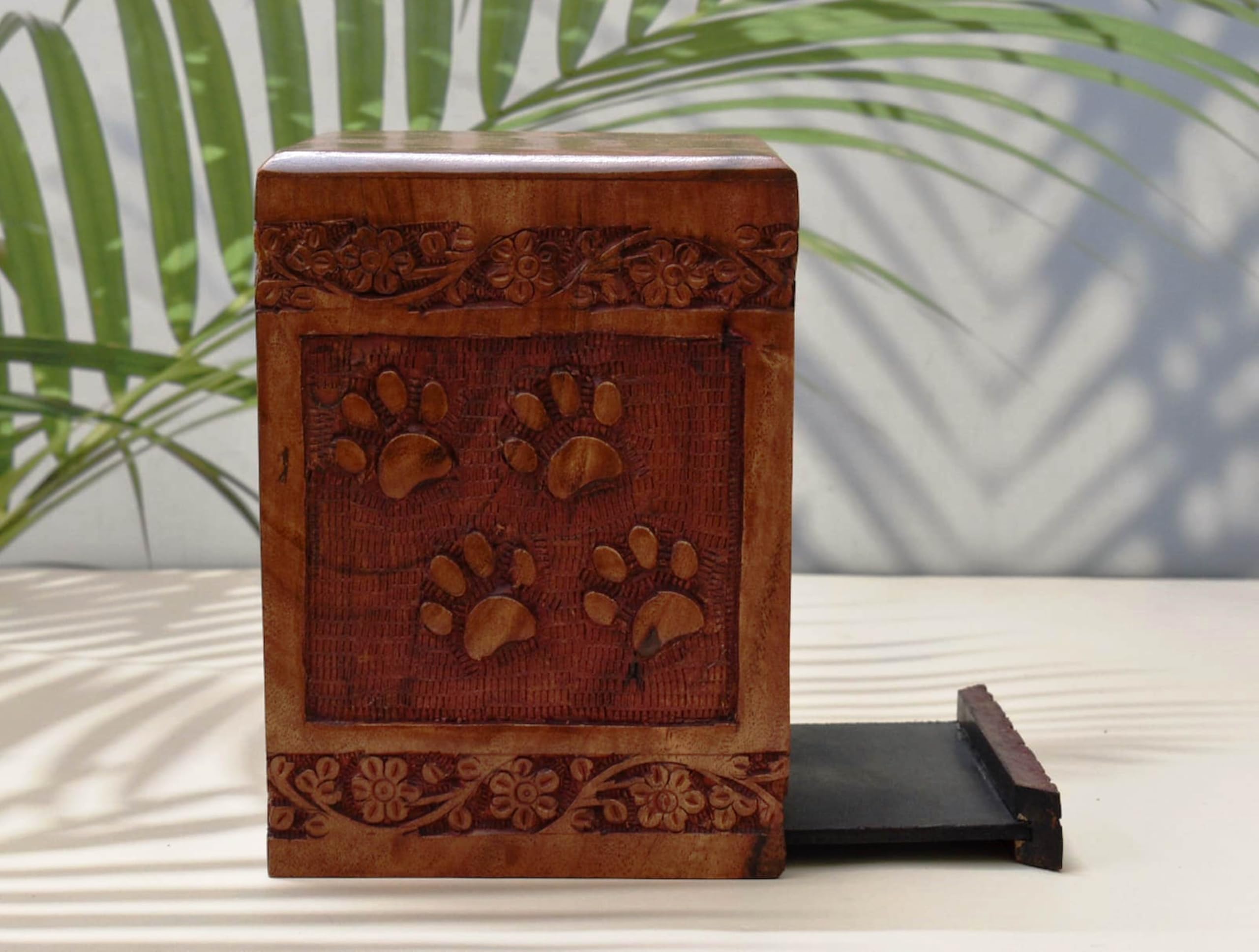 India House-Handmade Wooden Pet Urn for Dog & Cat Ashes, Small Cremation Box - Image 4