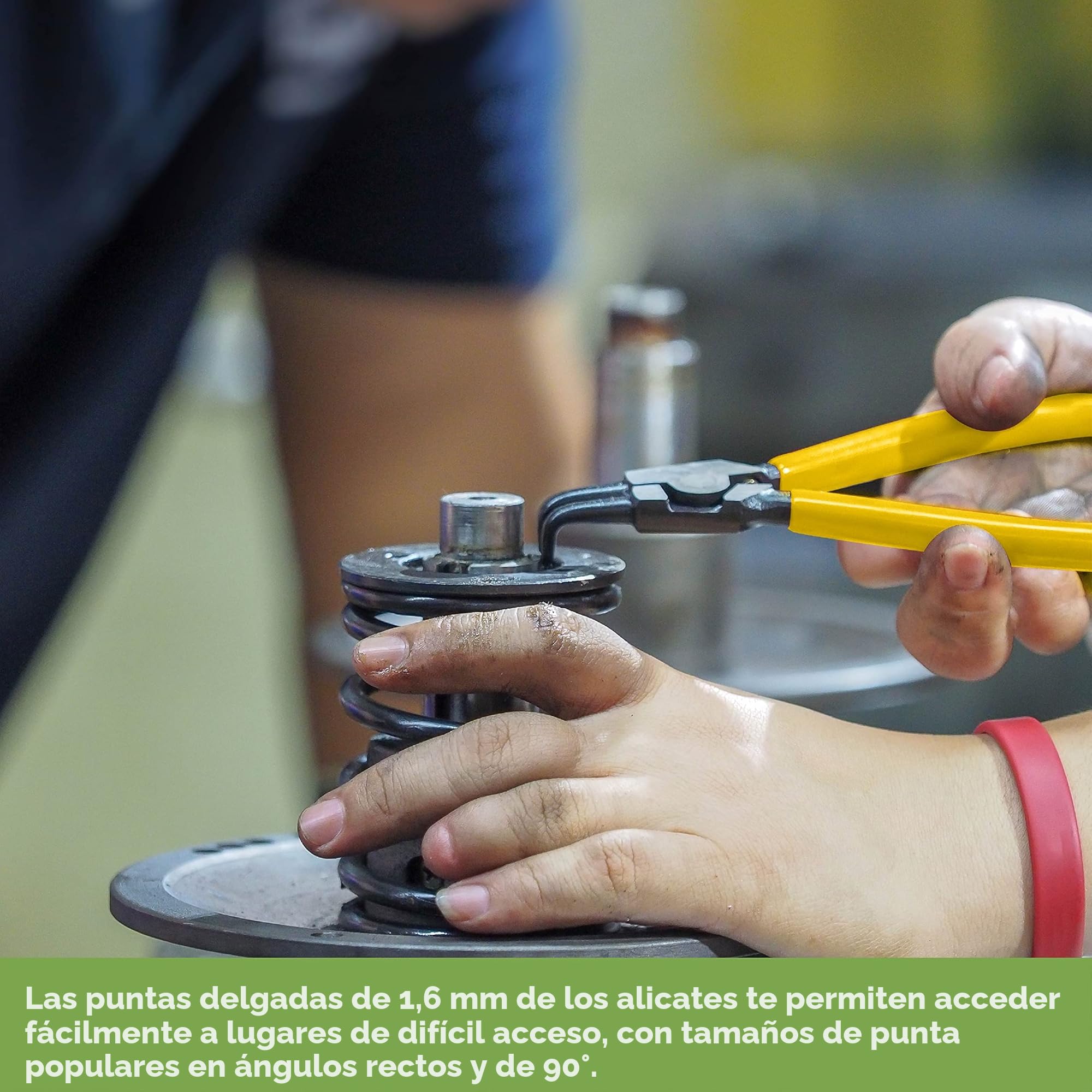 BLOSTM Juego de 4 Alicates Circlip - Alicates para Anillos de Retencion - Circlips Internos y Externos de 7" - Con Resortes Duraderos, Mangos Antideslizantes y Estuche de Almacenamiento (4 Piezas)