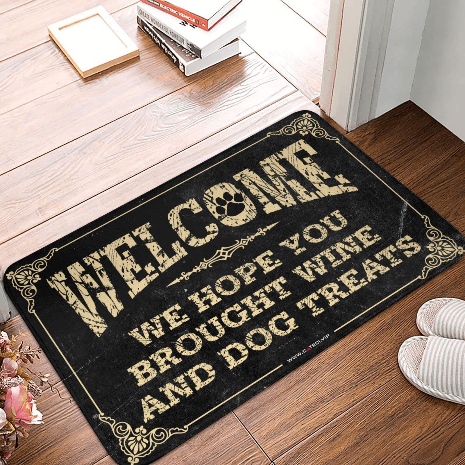 Tapis d'entrée original pour accueillir vos invités sur la terrasse