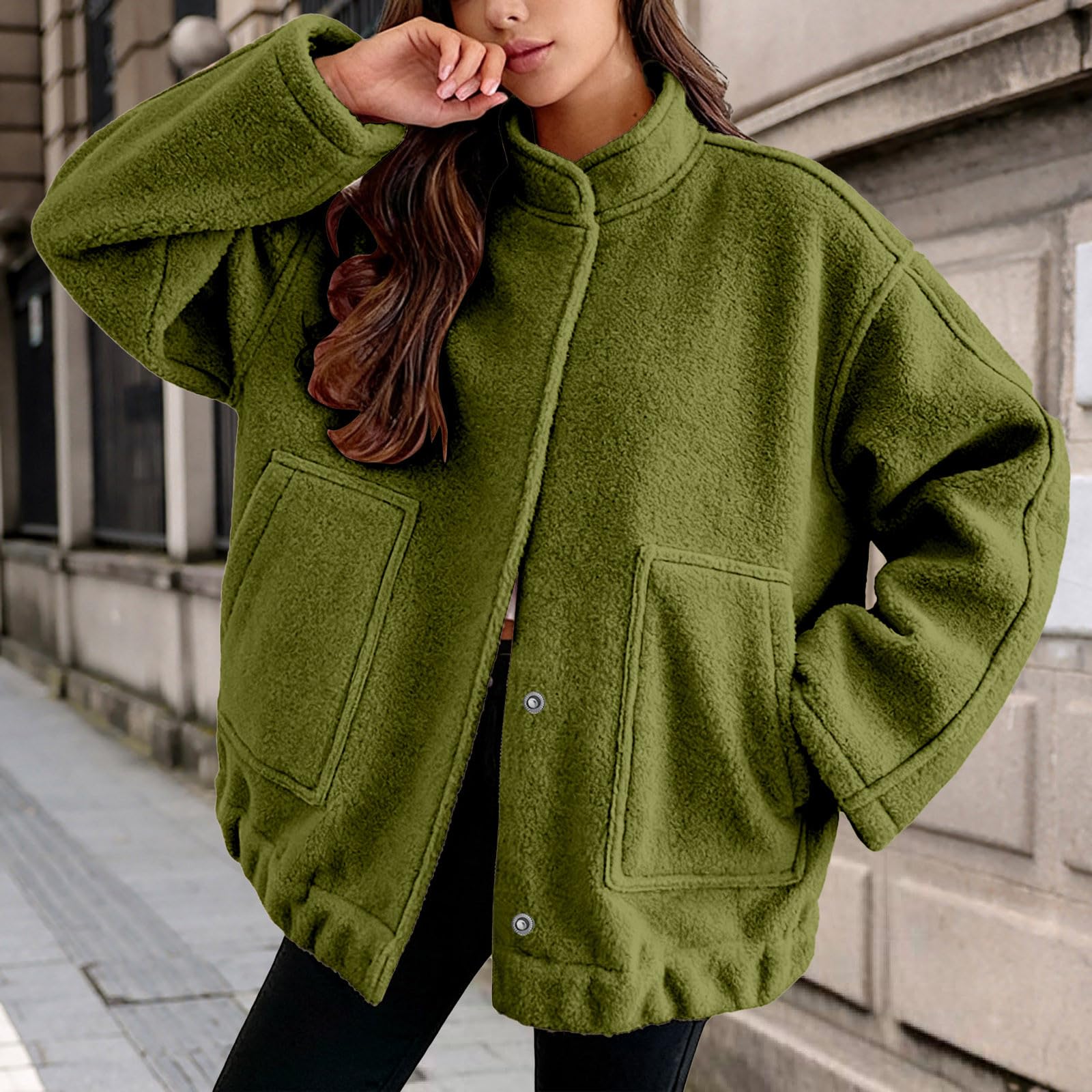 Chaqueta polar de moda, corte holgado, estilo urbano, cuello, color liso, ideal para diarias y actividades de ocio.