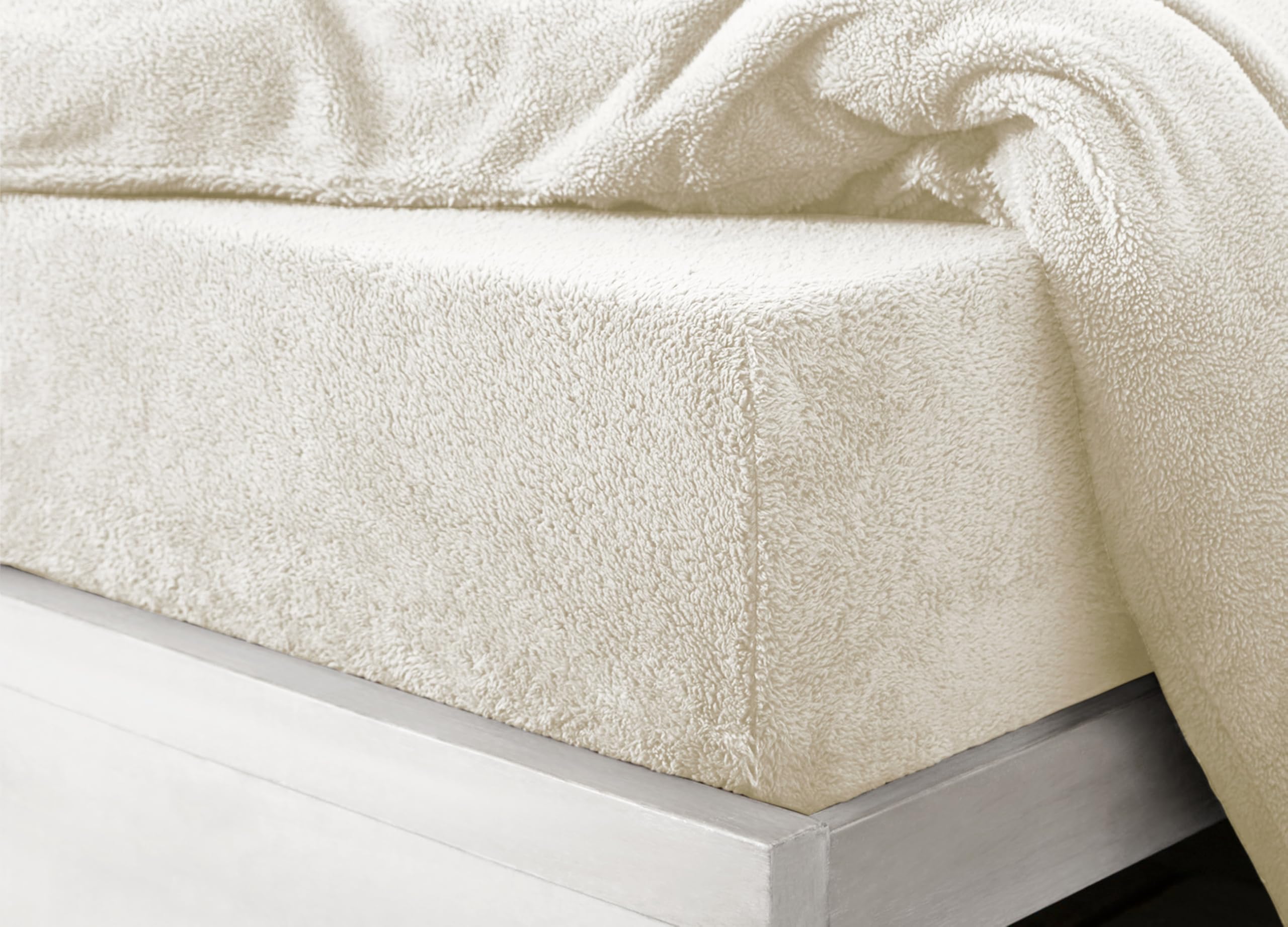 Teddy Cuddle Fleece Fitted Sheets Elasticated upto 30cm Deep Fluffy Warm & Soft Winter Essential Premium No Tear Bed Sheet (Cream, Super King)