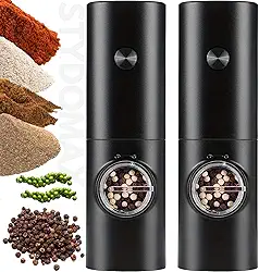 Kit 2 Moedor Elétrico de Sal e Pimenta Tempero (Pacote com 2) Conjunto Moedor de Sal Grosso e Pimenta Do Reino Automático Com Recipiente de 70 ml Luz Led Para Churrasco na Cozinha (Preto) (2)