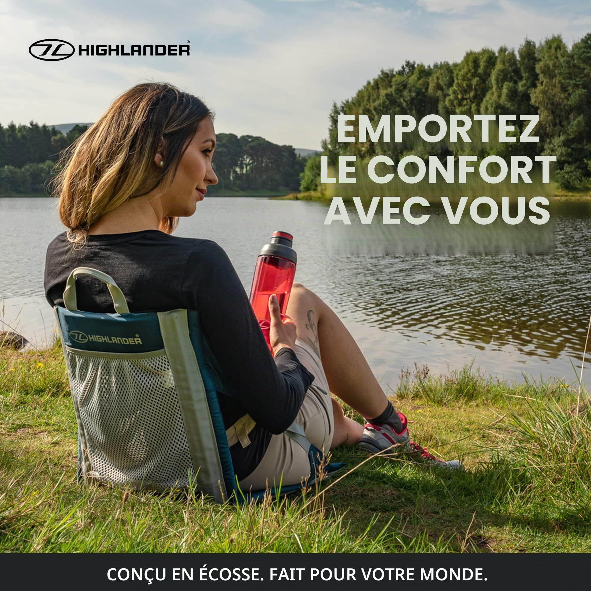 Highlander Tapis de siège Pliable pour l'extérieur - Siège de Stade léger et rembourré Portable, idéal pour Les promenades, Les Pique-niques, Le Camping, la randonnée ou Les Festivals (Noir)