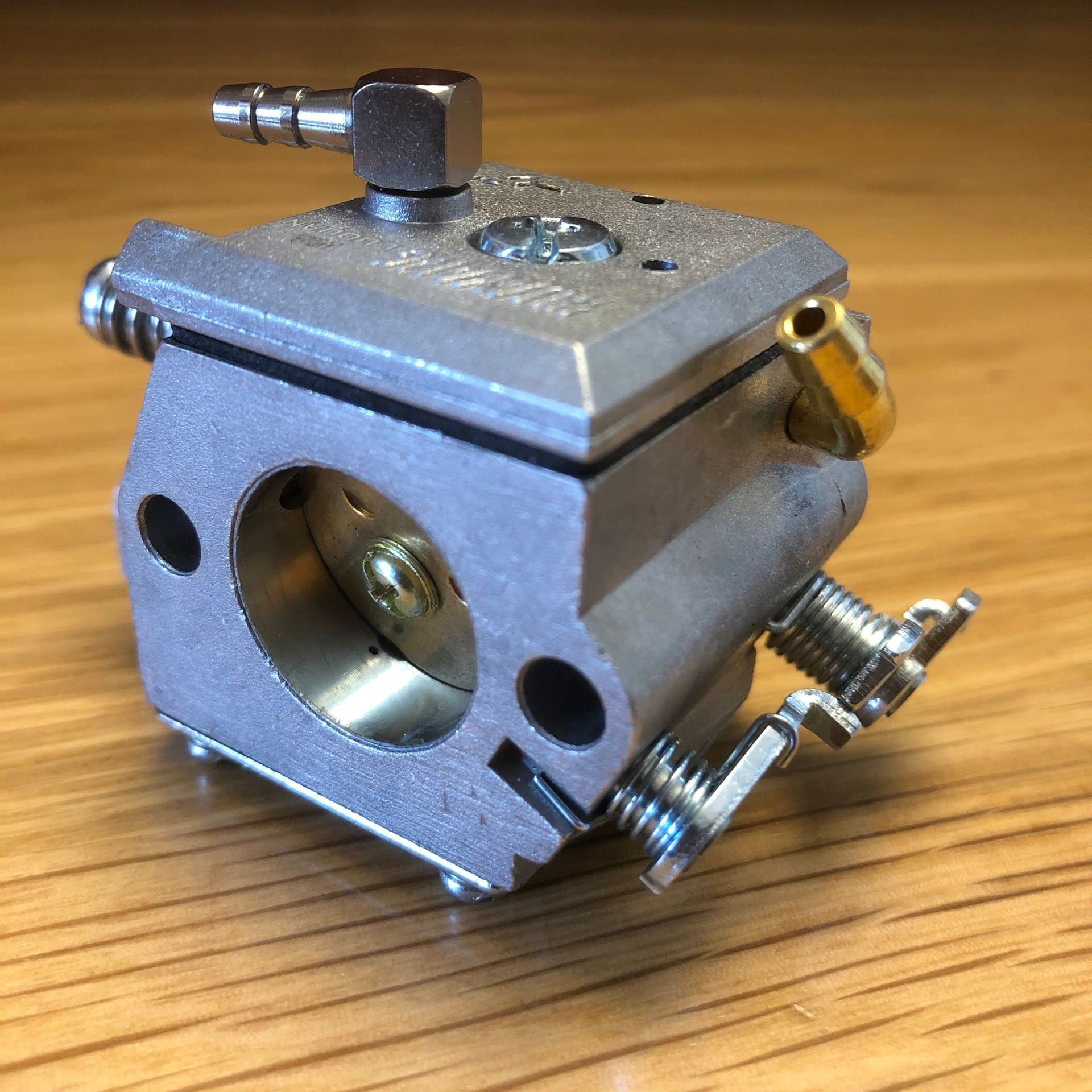 Carb gaźnika dla W HDA-268 Echo CS-590 CS-600P A021001661 CS590 wymiana części zamiennych