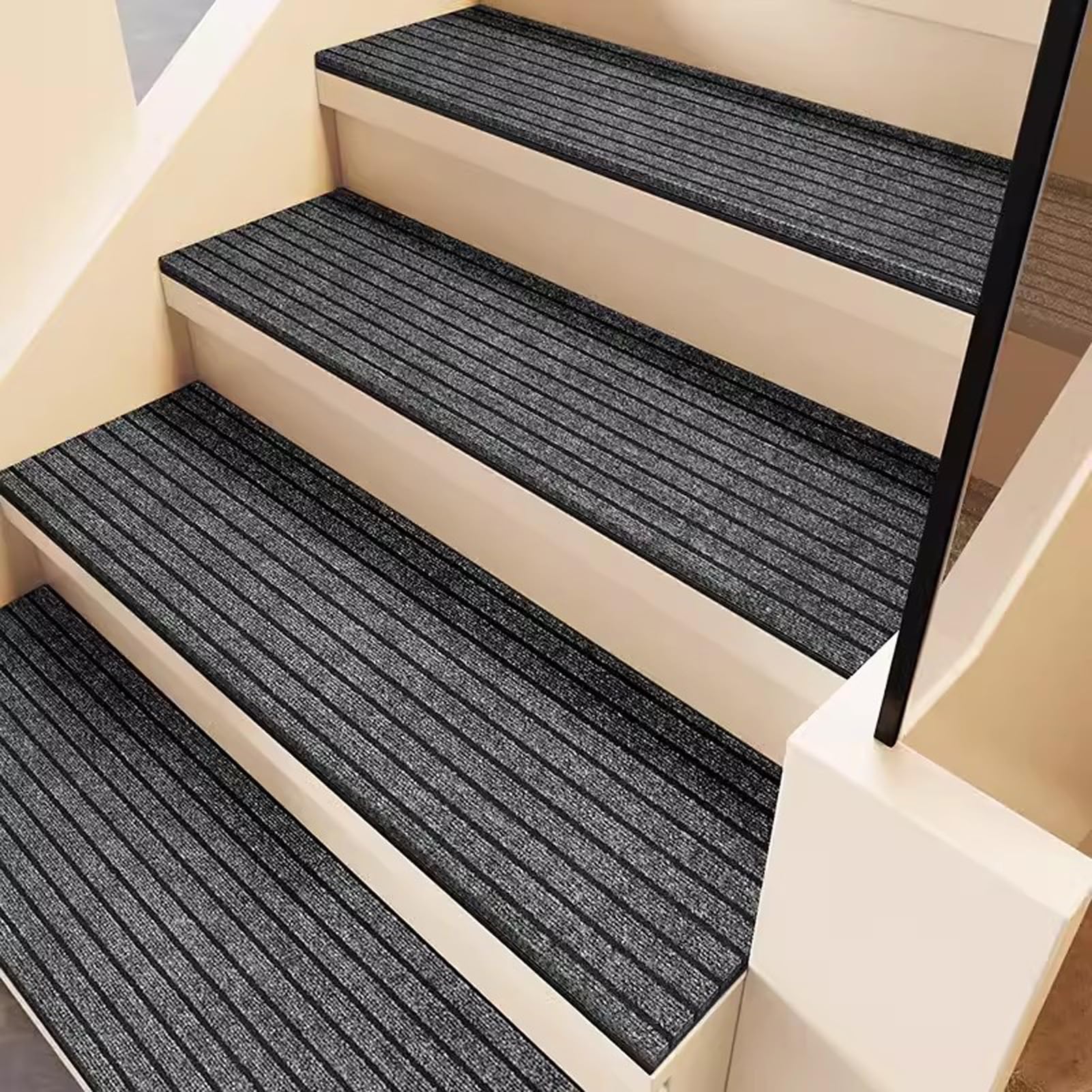 Alfombras para escaleras interiores: peldaños seguros y cómodos para toda la familia