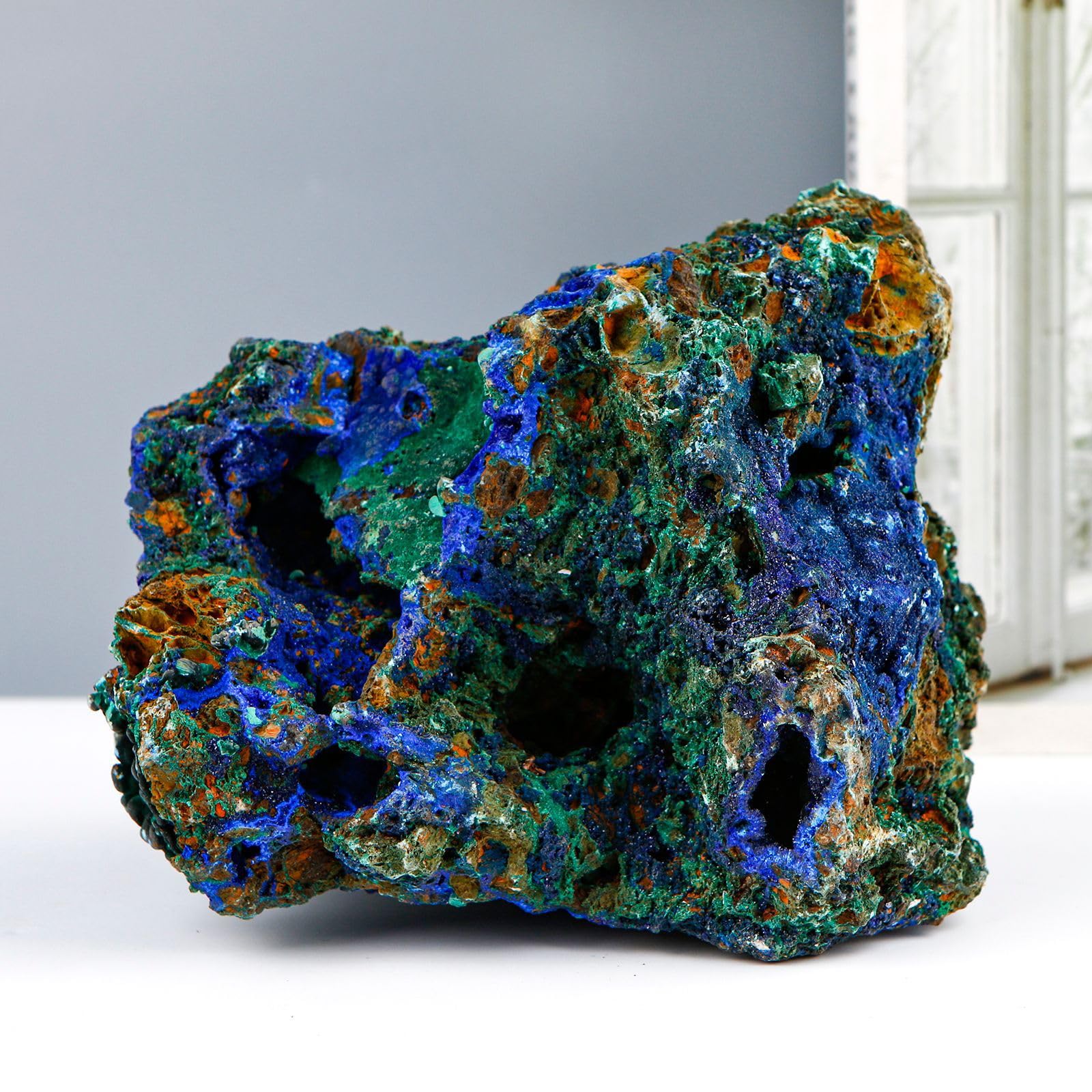 Natürliches Azurit-Kristallexemplar, roher blauer Kupfer-Mineralstein