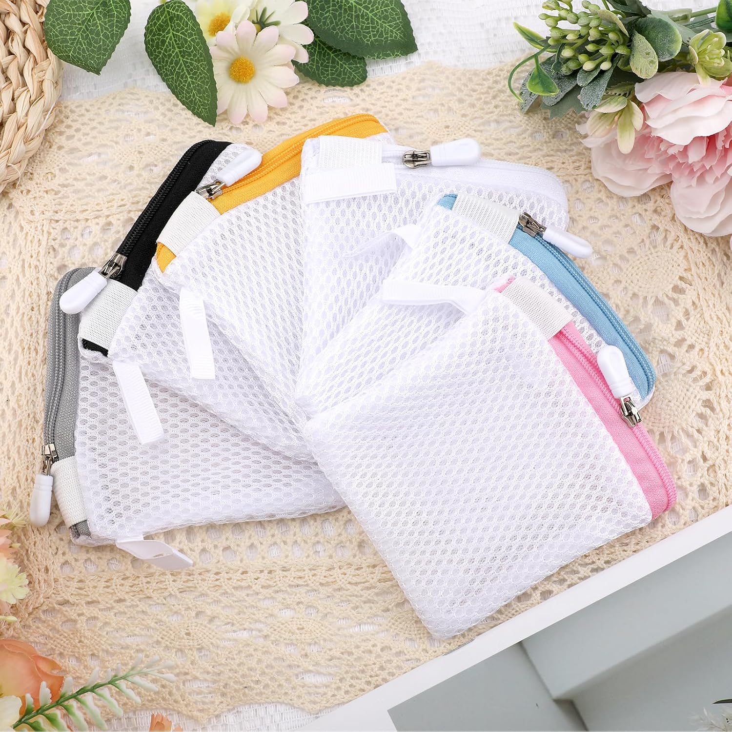 6 Pcs Small Mesh Laundry Bag, Laundry Bags Zipper Wash Bags, Foldable Washing Machine Soap Pouch, Mini Laundries Pouch for Underwear Panties Small Accessories