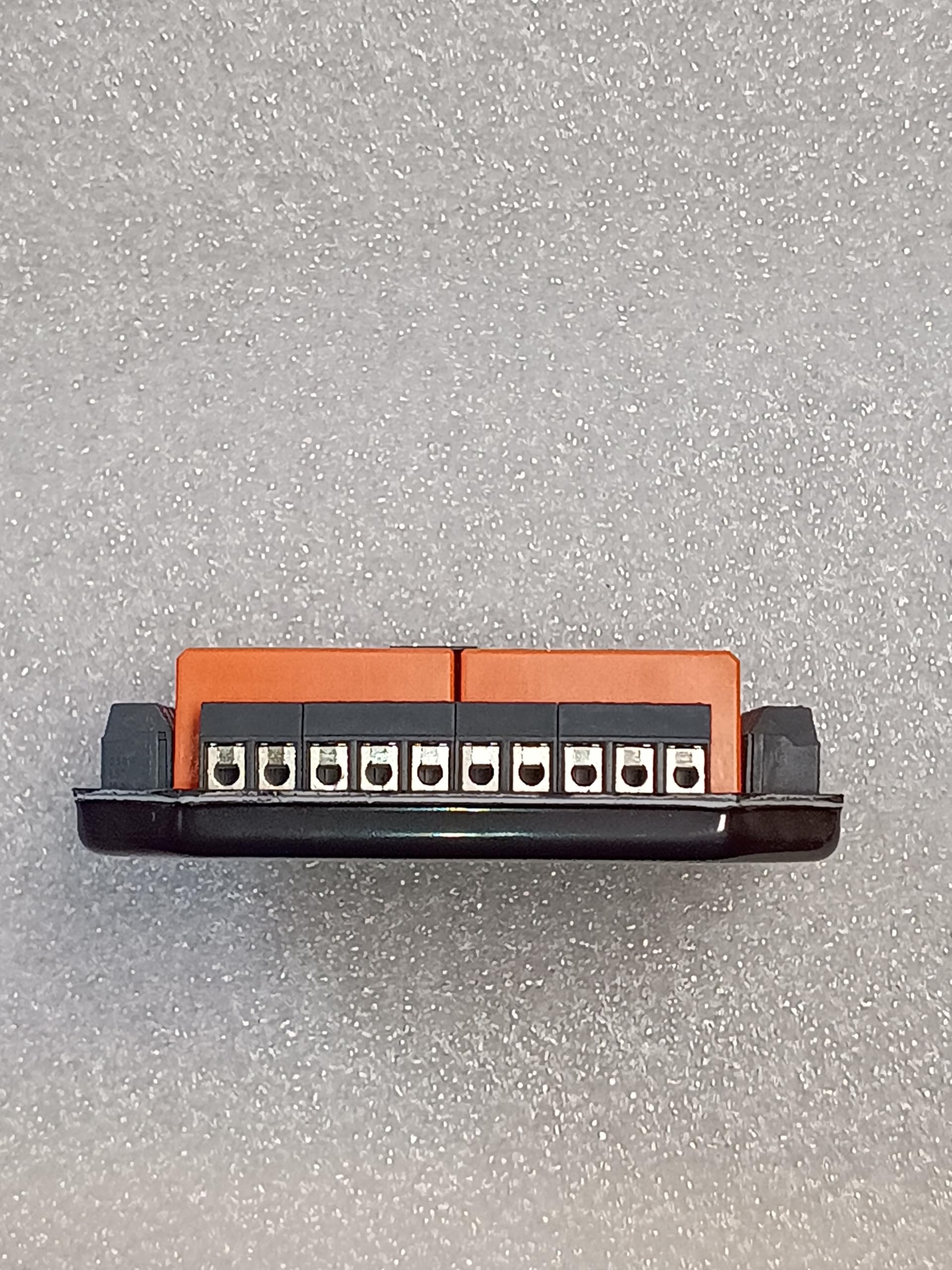 AKTRONIK Trennrelais UP für 6 Rollladen, Jalousien, Automatisch, 10A, 1A, 230V AC, Relais, Rolladen- und Jalousie-Relay, Art. 230-7106-31