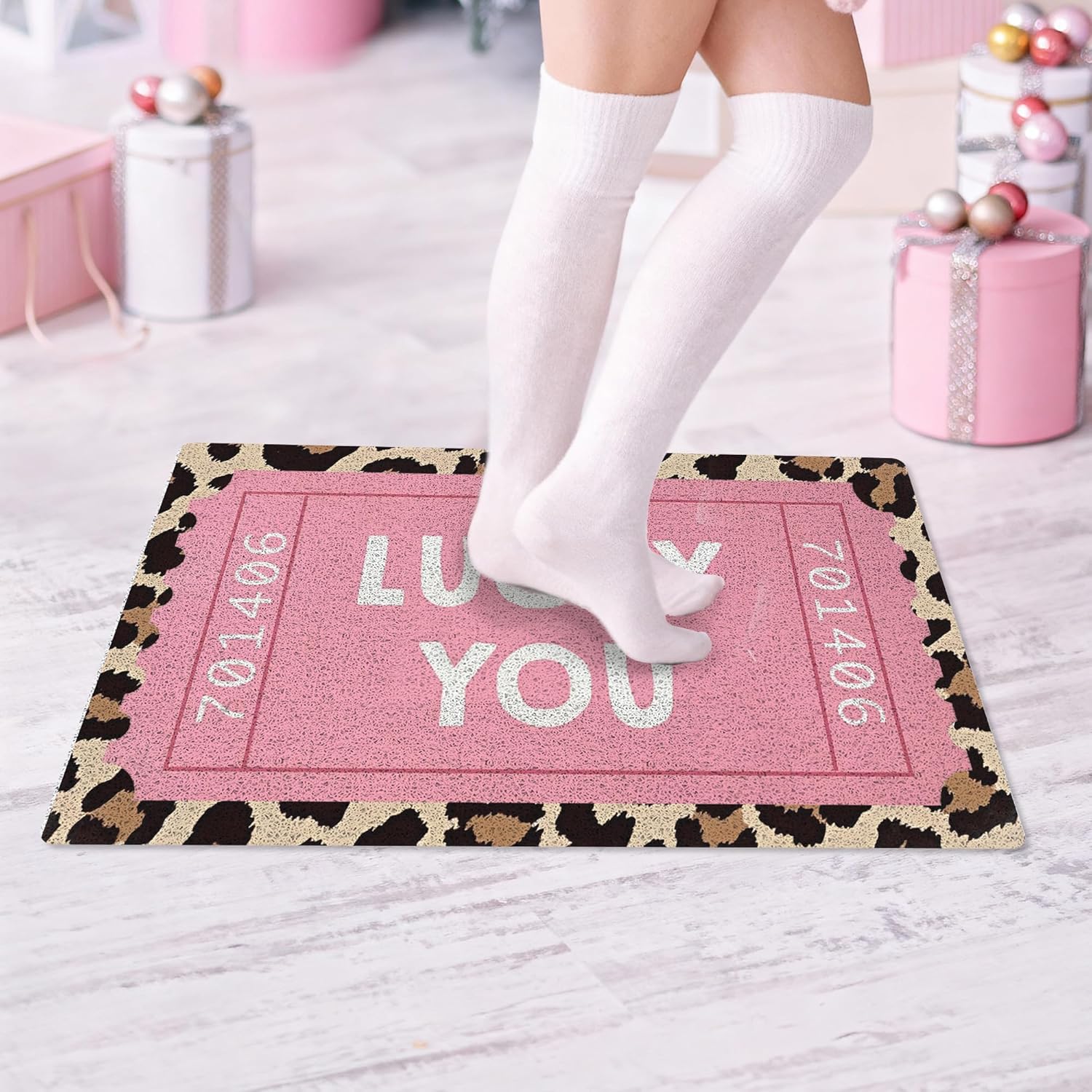 SNNDER Trendy Retro Pink Leopard Doormat, Preppy Girly Door Mat Indoor Outdoor Outside Entrance Entryway, Aesthetic Pink Lucky You Ticket Welcome Mats for Front Door, 17x30 Inch