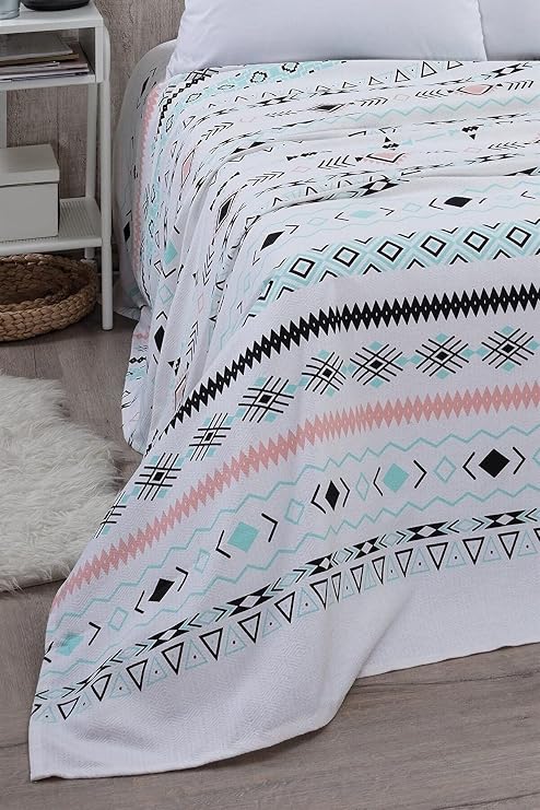 Mulberry Fierce Double Pike Bedspread 200 x 230