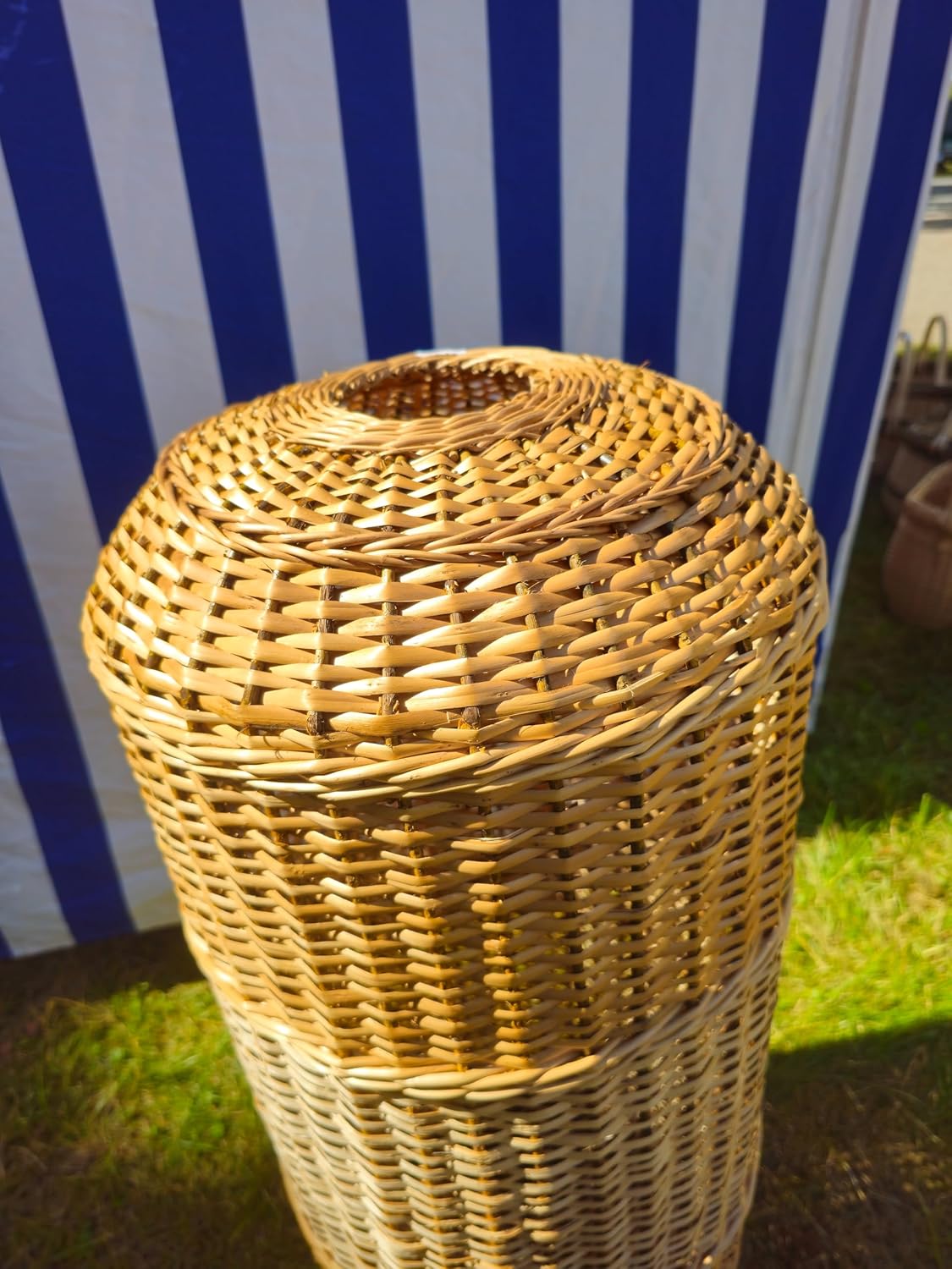 Handwoven Wicker Gas Cylinder Cover – Rustic Willow Propane Tank Cover for Outdoor Decor, Patio and Garden Use