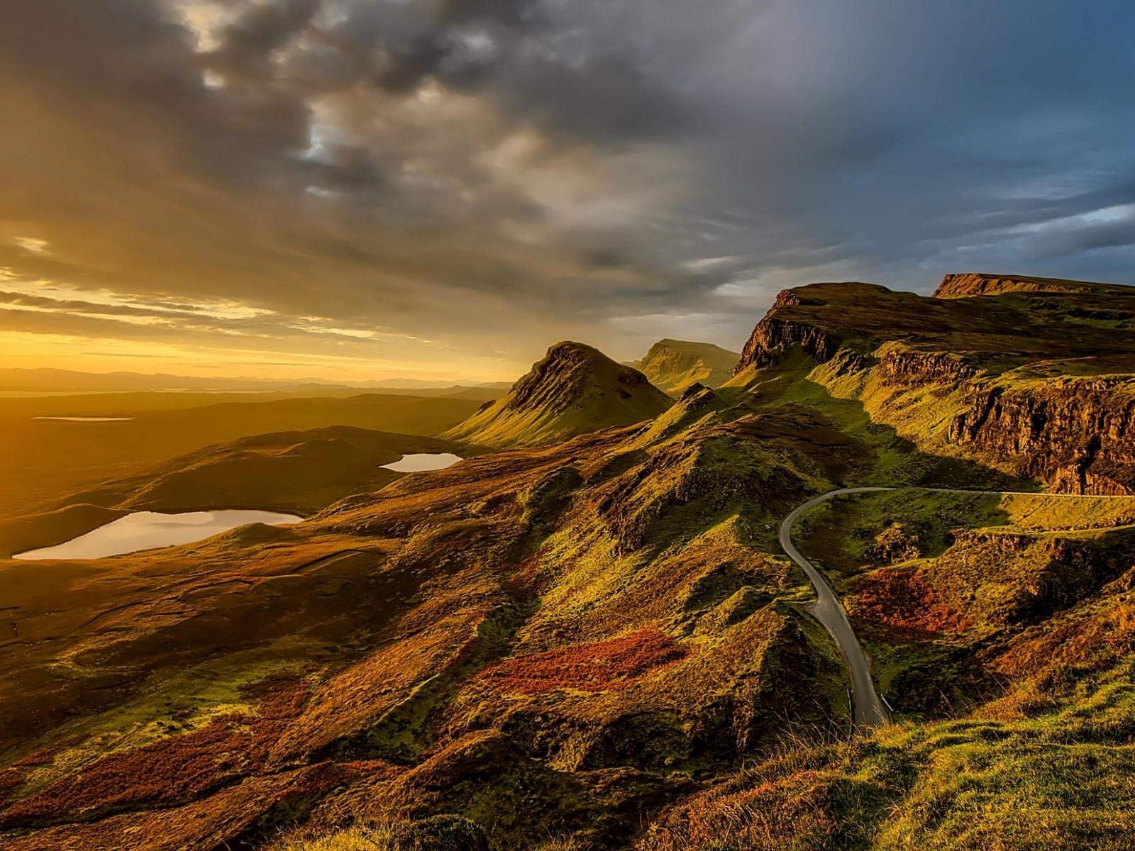 ERUZO Pictures of Beautiful Scenery in Scotland DIY 5D Diamond Painting By Number Unique Kits Home Wall Decor Crystal Rhinestone Wall Decor 50x60CM