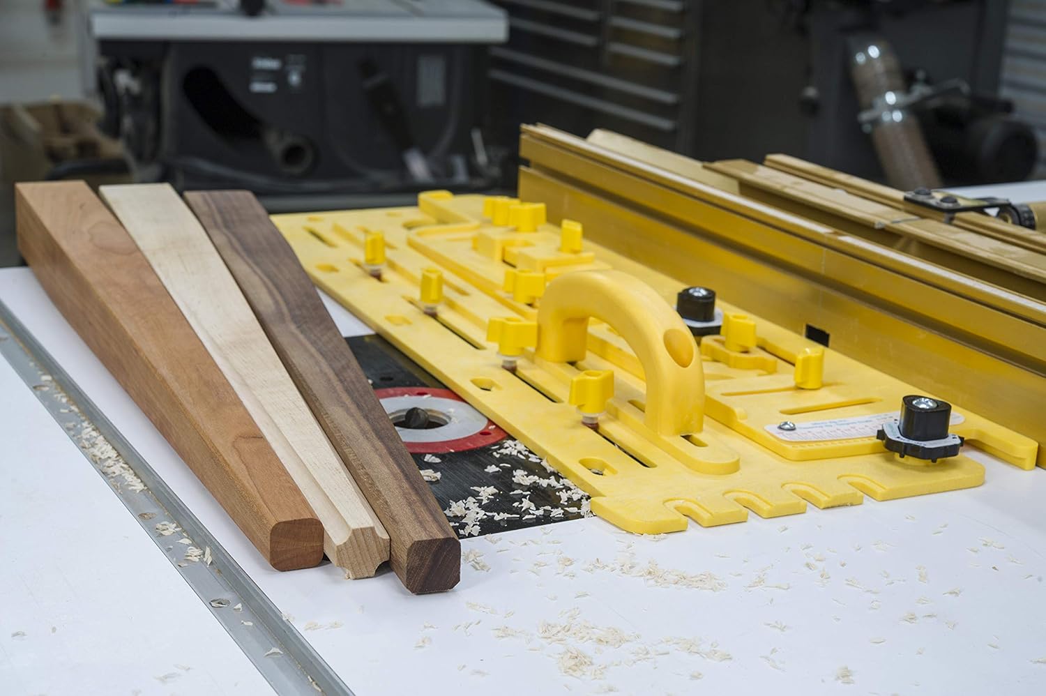 Prоmо 40% оƒƒ MICROJIG - TJ-5000 MicroJig Tapering Jig for Table Saw, Router Table, and Band Saws for Woodworking (Works with GRR-RIPPER)